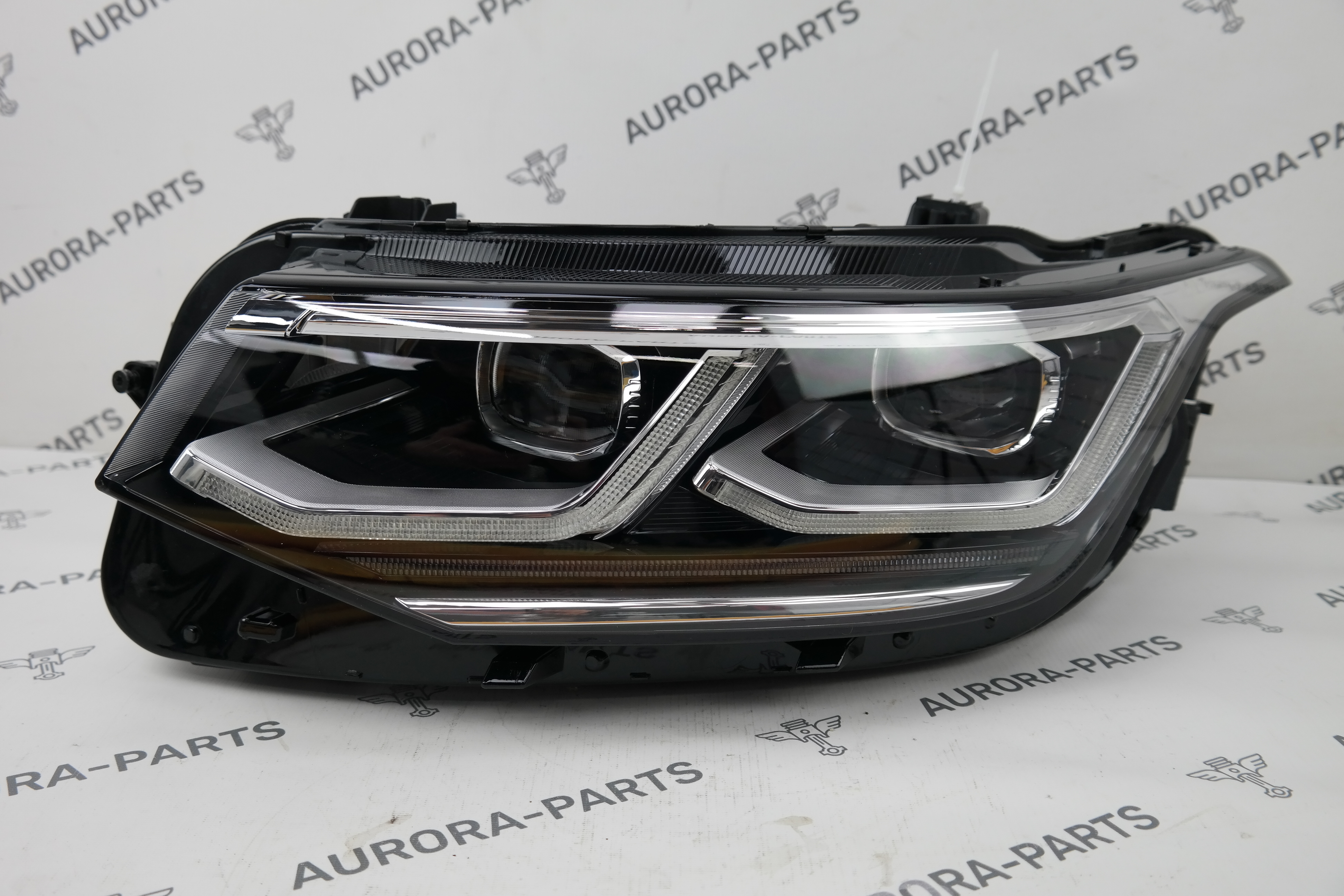 Фара светодиодная Matrix (Без блока) LH VW Tiguan