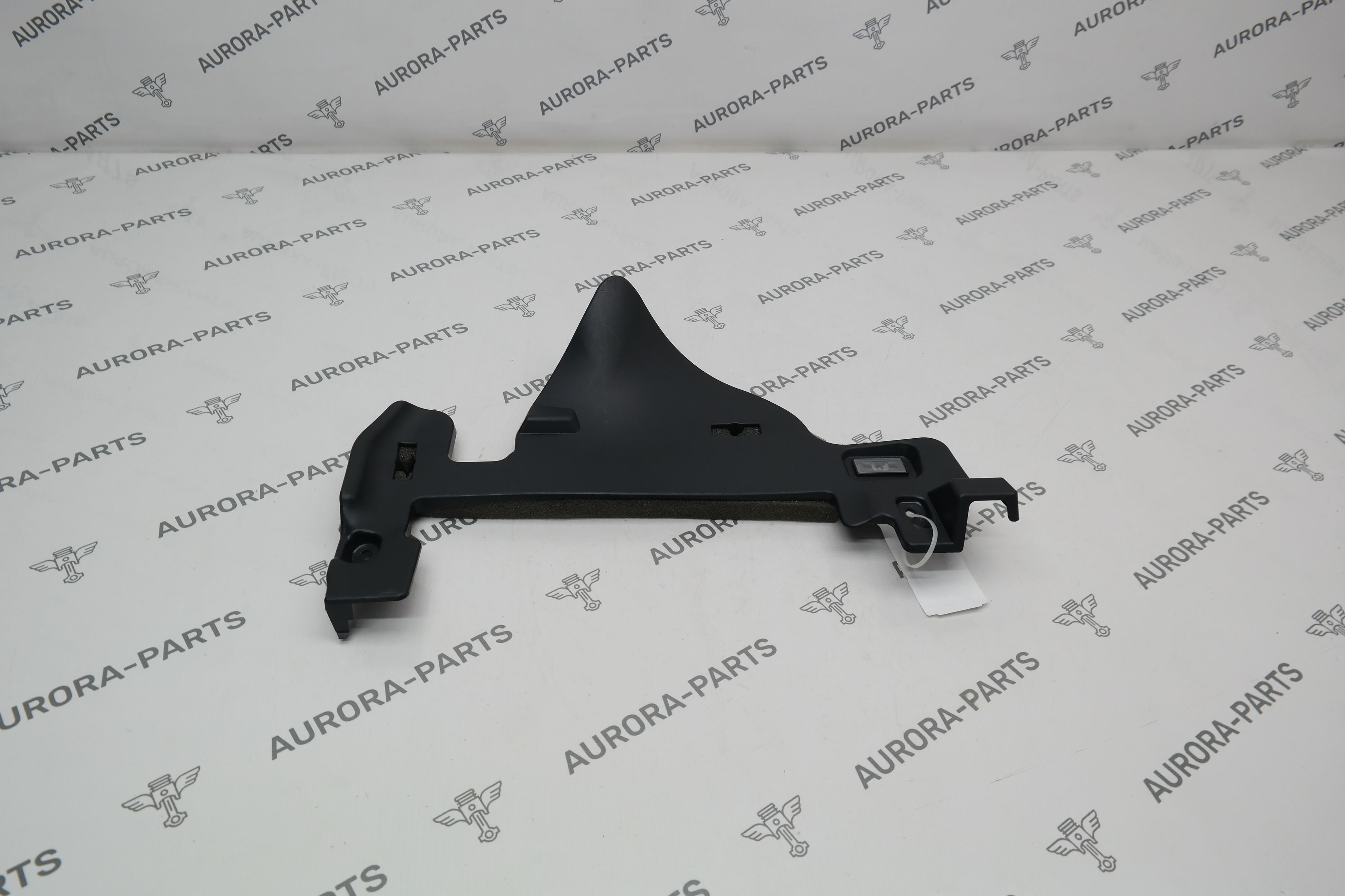 Накладка торпеды нижняя LH Volvo XC90