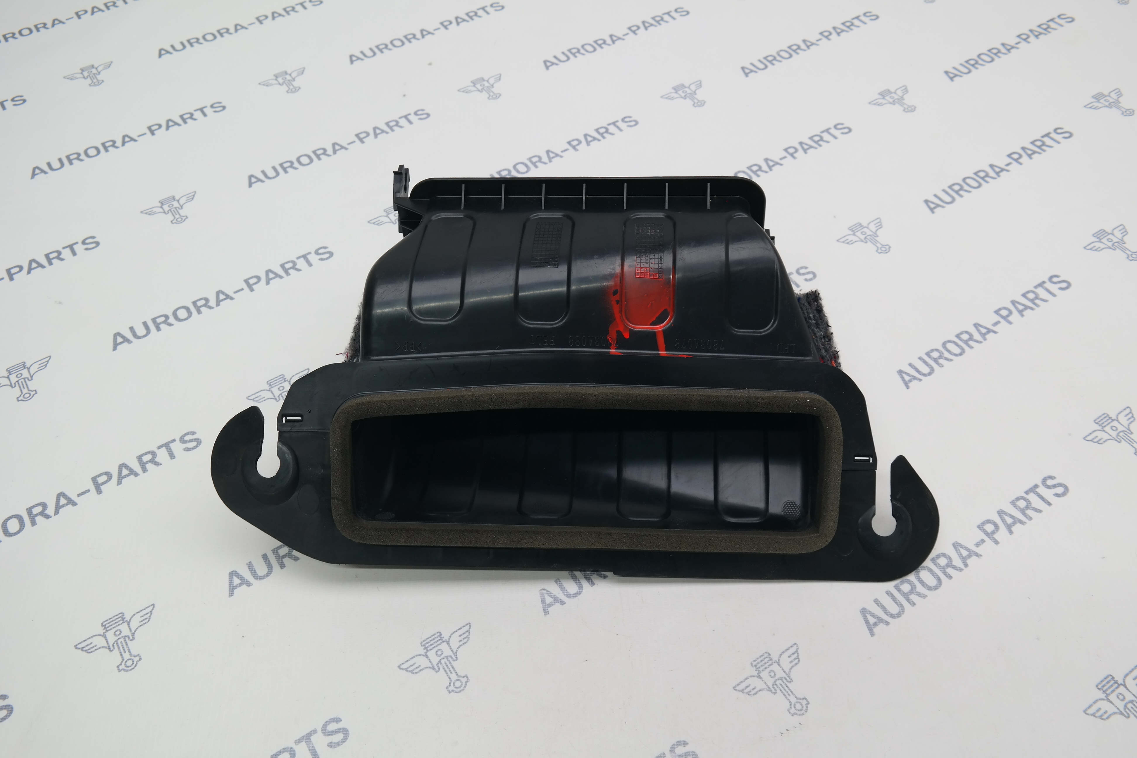 Воздухозаборник печки Mitsubishi Outlander