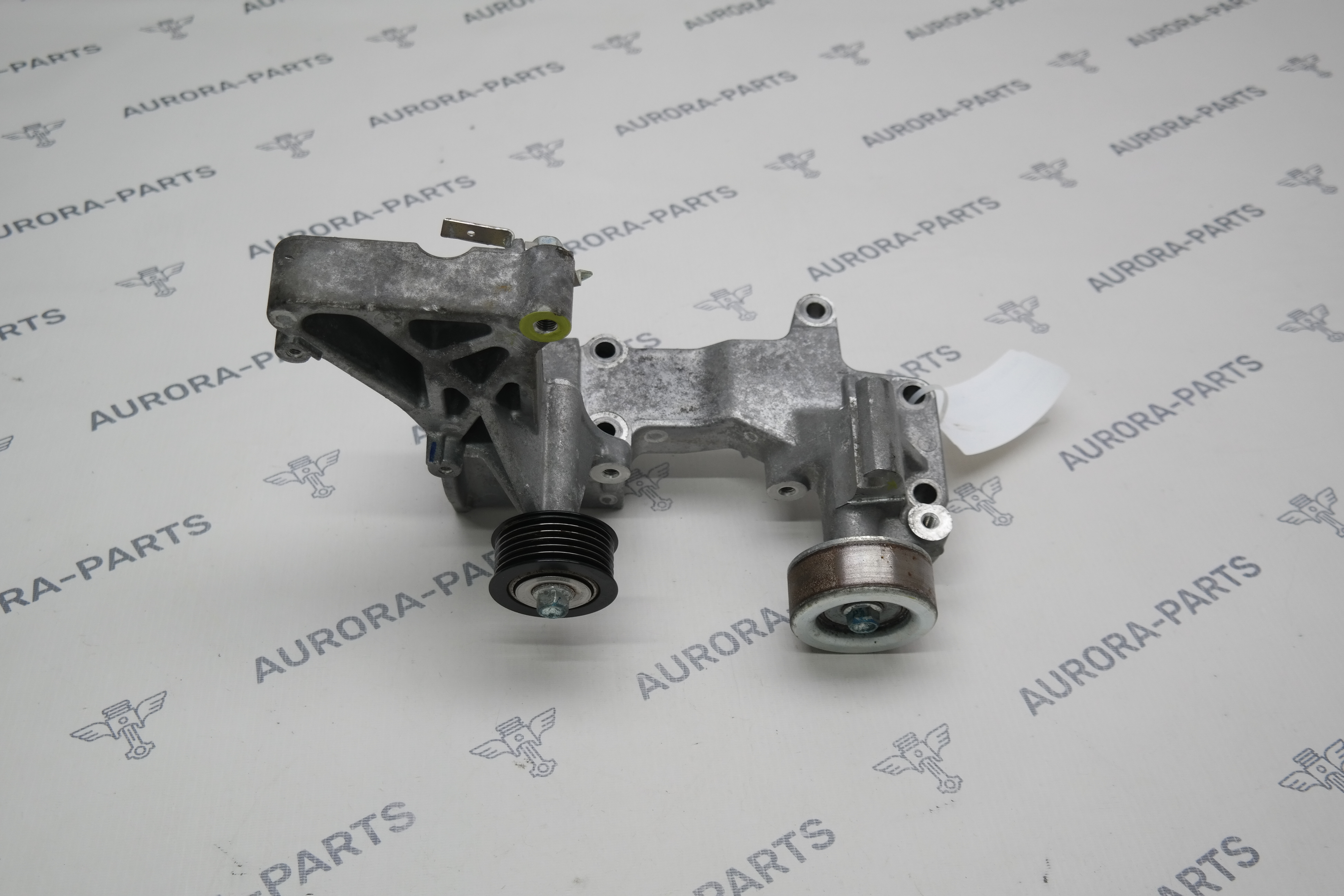 Кронштейн крепления генератора Mitsubishi Outlander