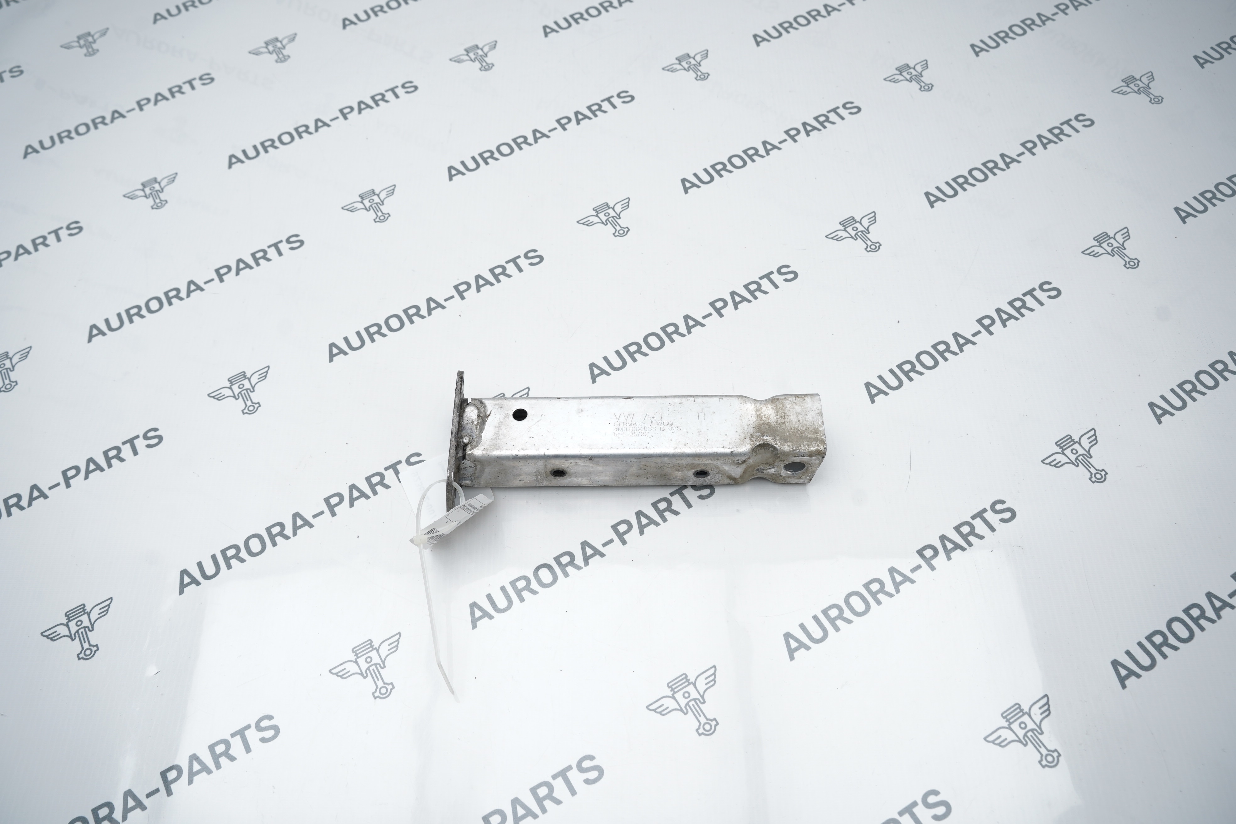 Лонжерон нижний RH Audi Q7