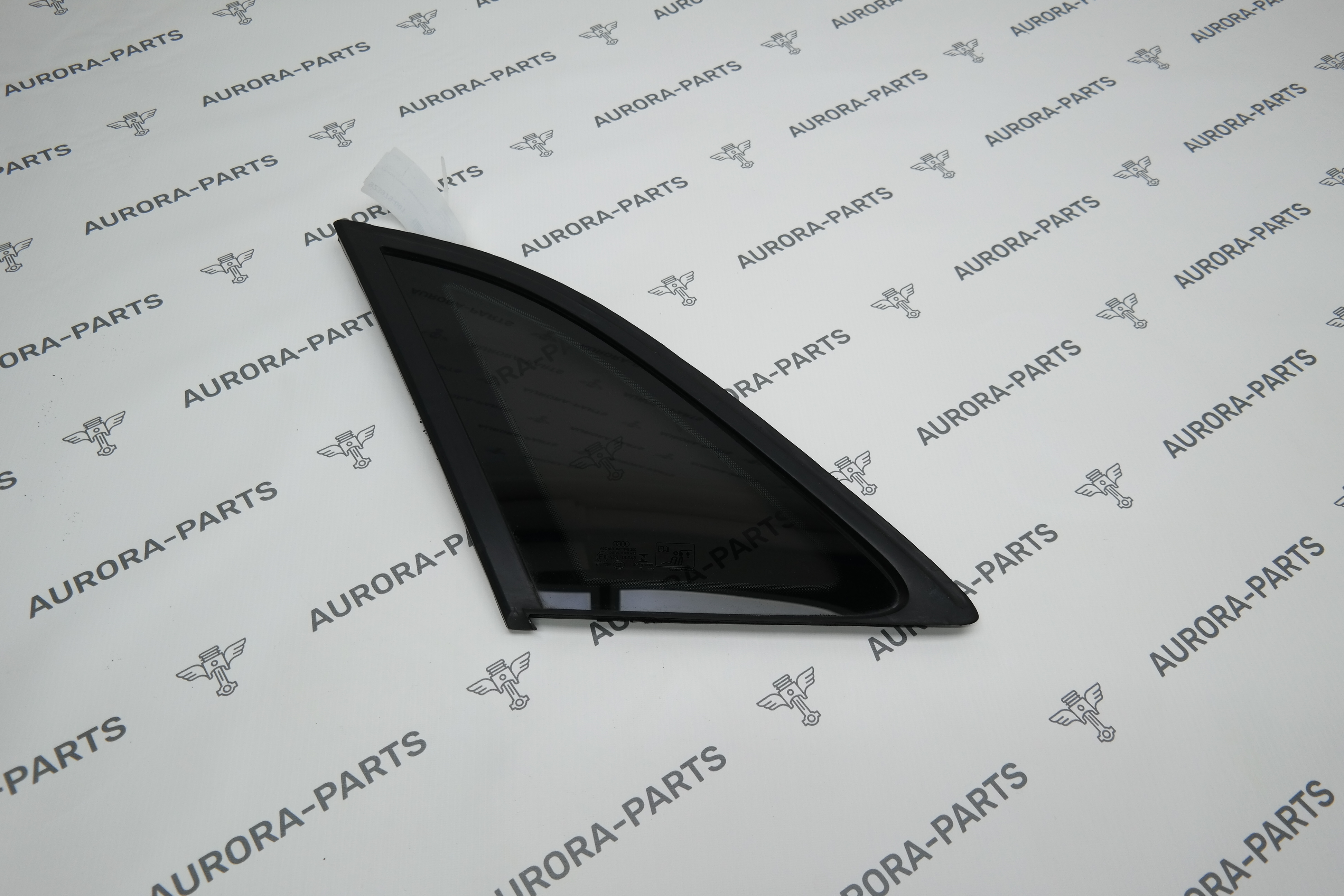 Стекло кузовное заднее LH Audi Q3 