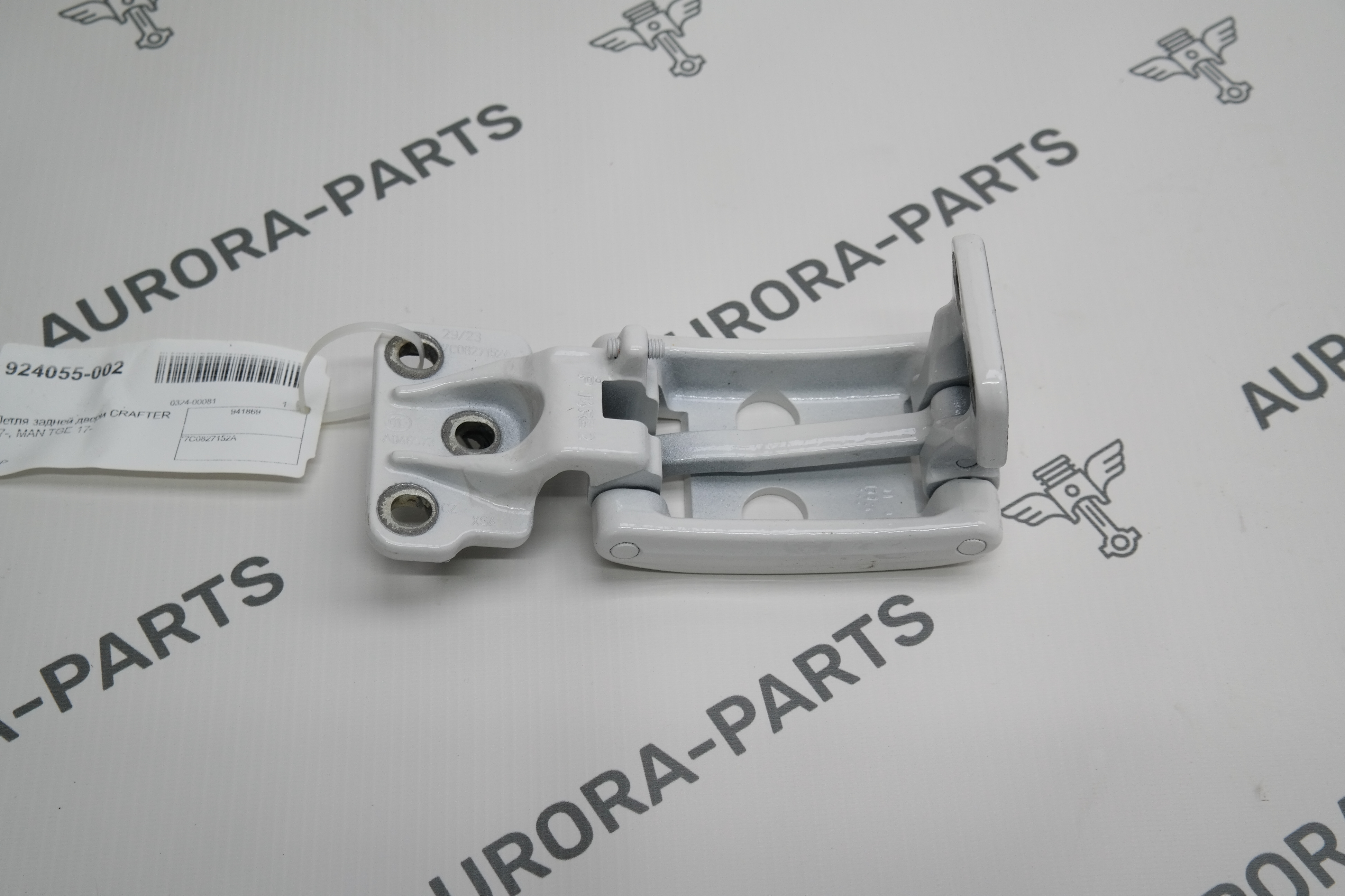 Петля задней двери VW Crafter