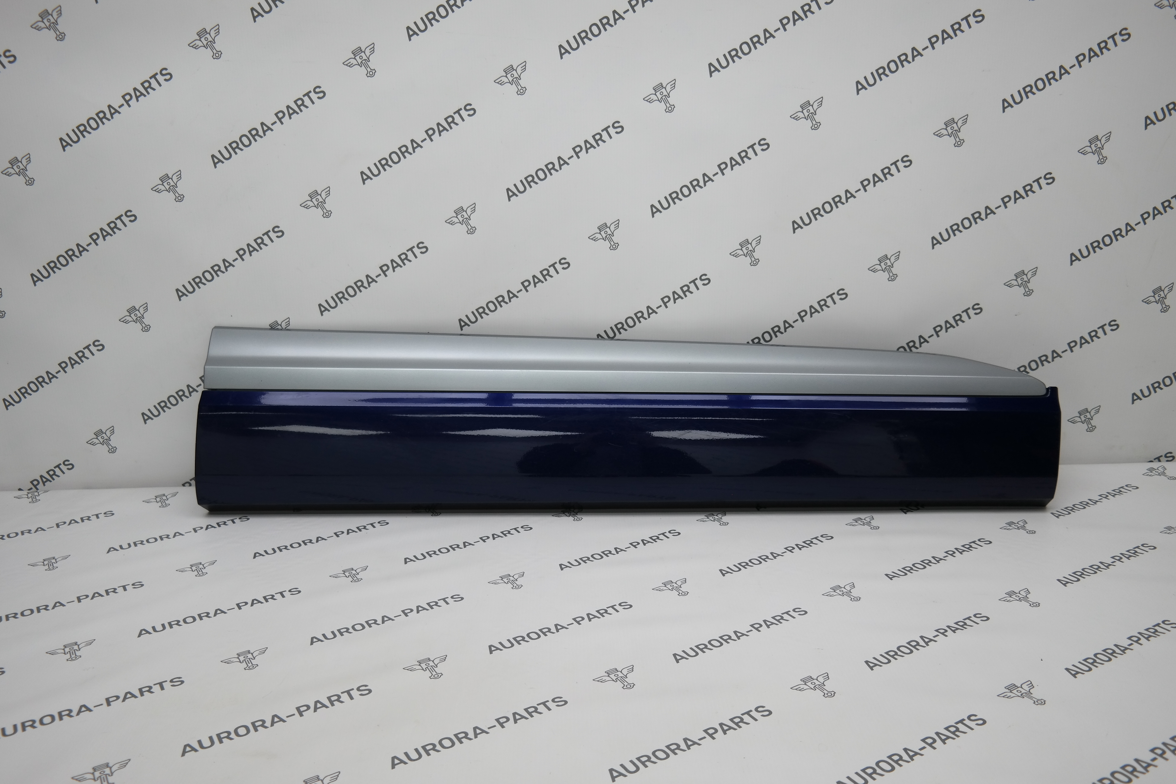 Молдинг передней двери нижний RH Audi Q7