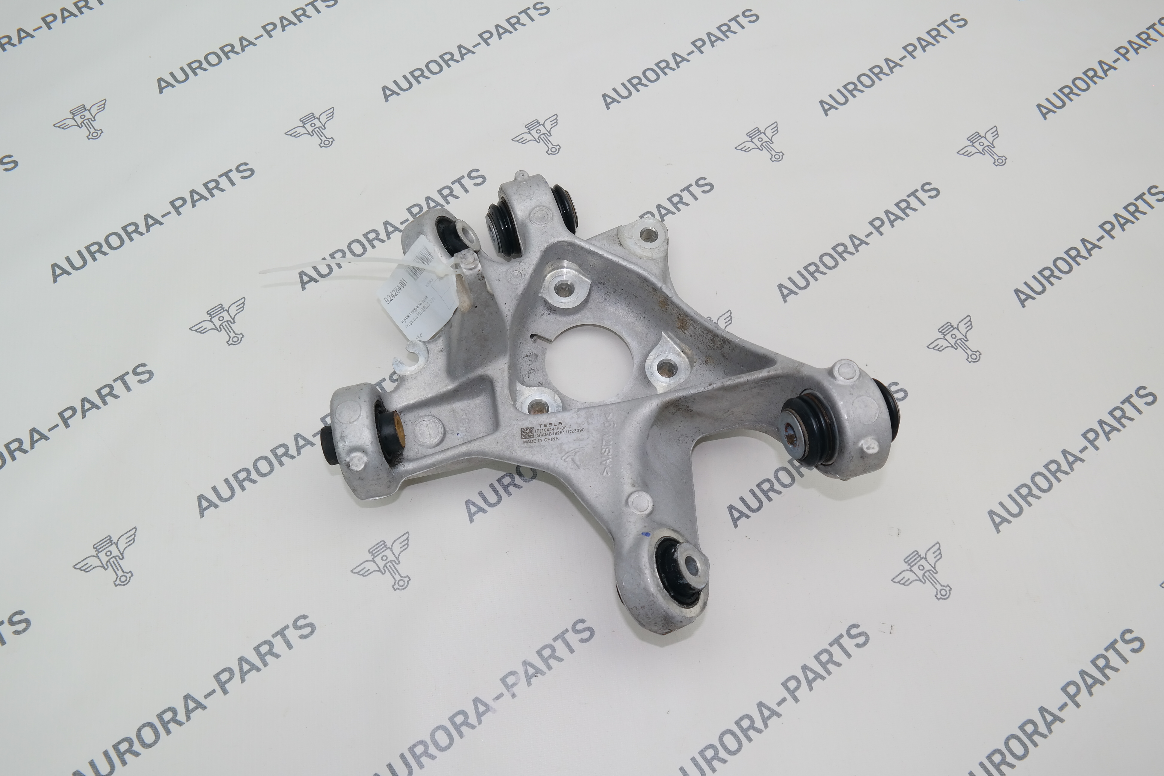 Кулак поворотный задней подвески RH Tesla Model 3