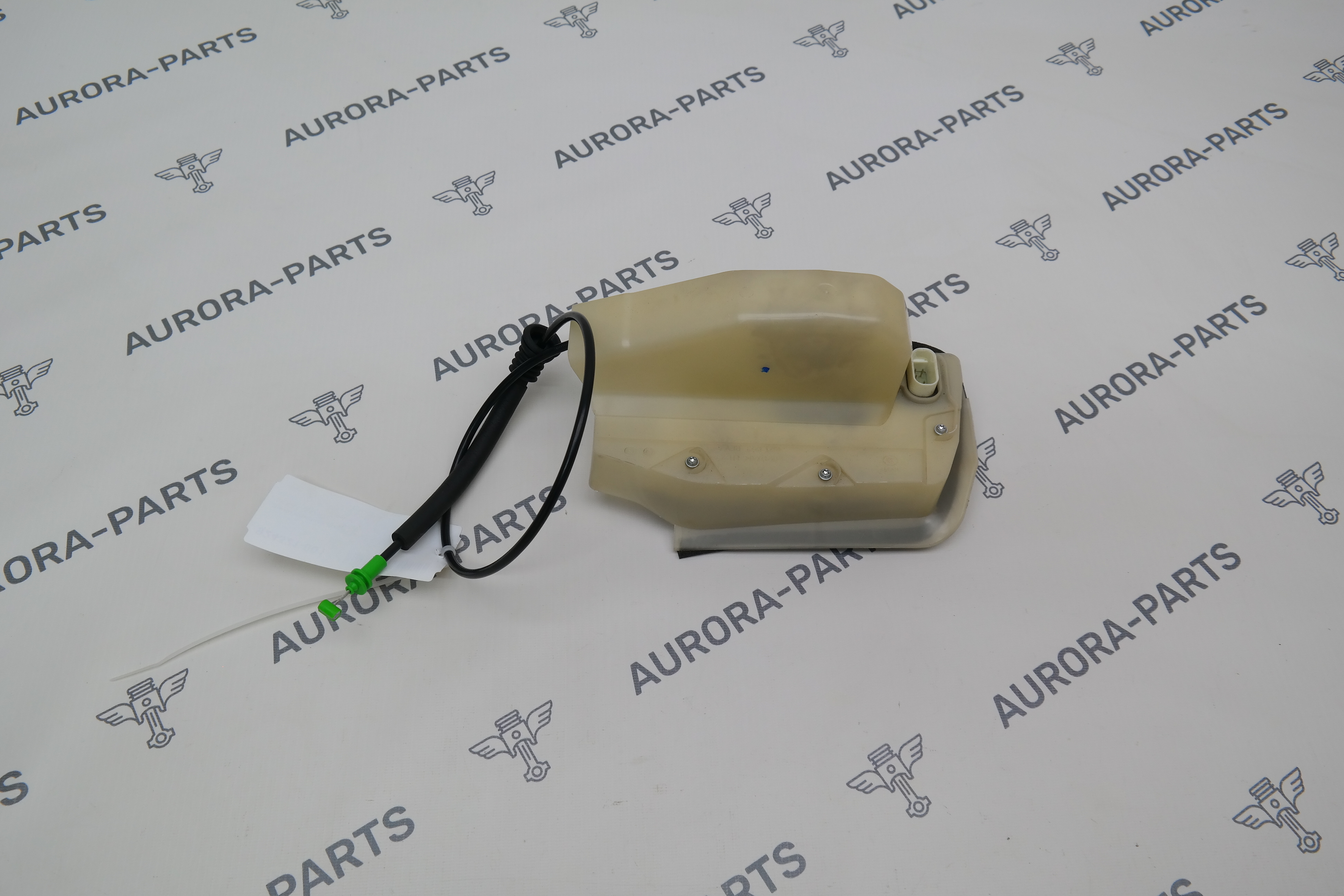 Замок передней двери LH Tesla Model 3