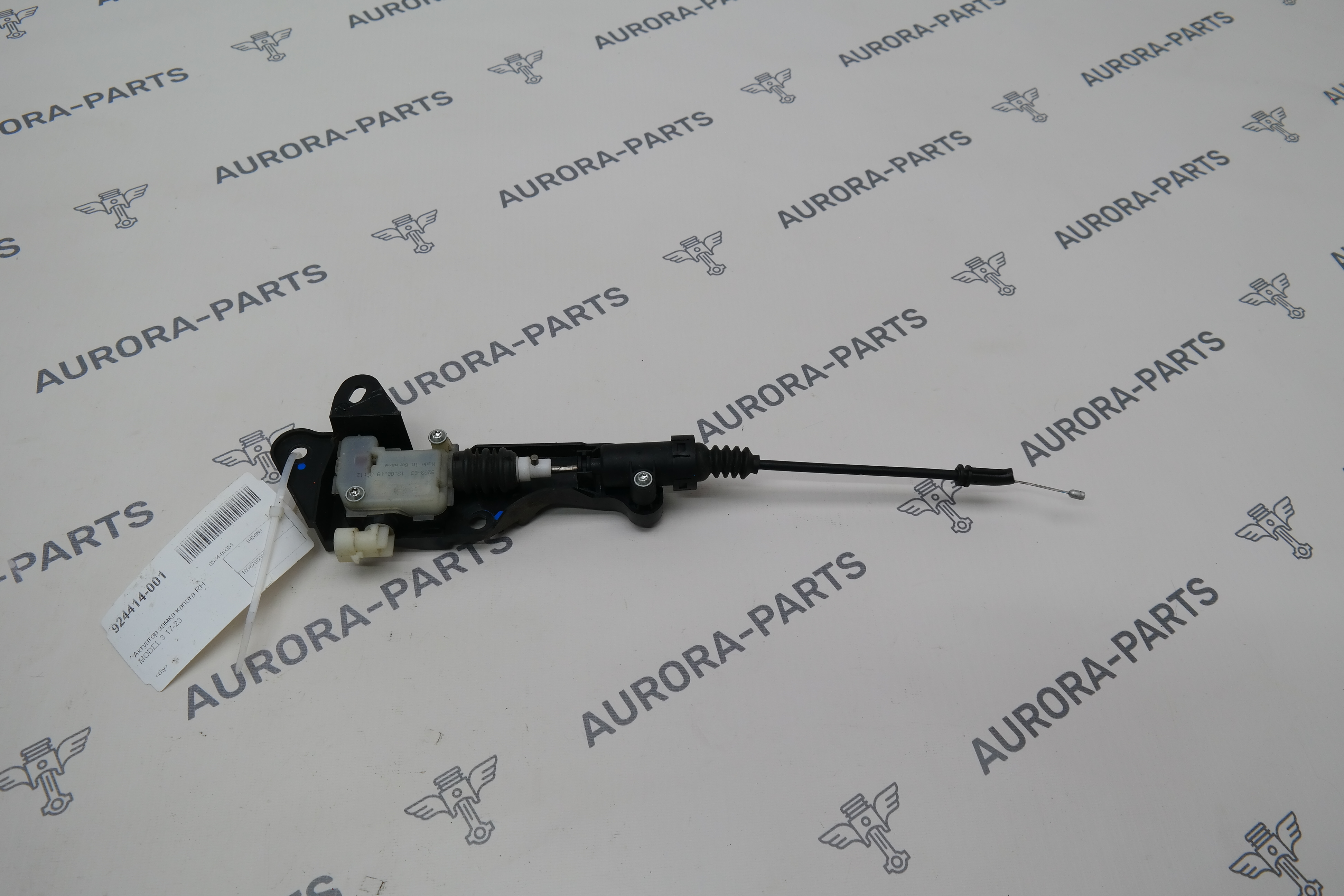 Актуатор замка капота RH Tesla Model 3