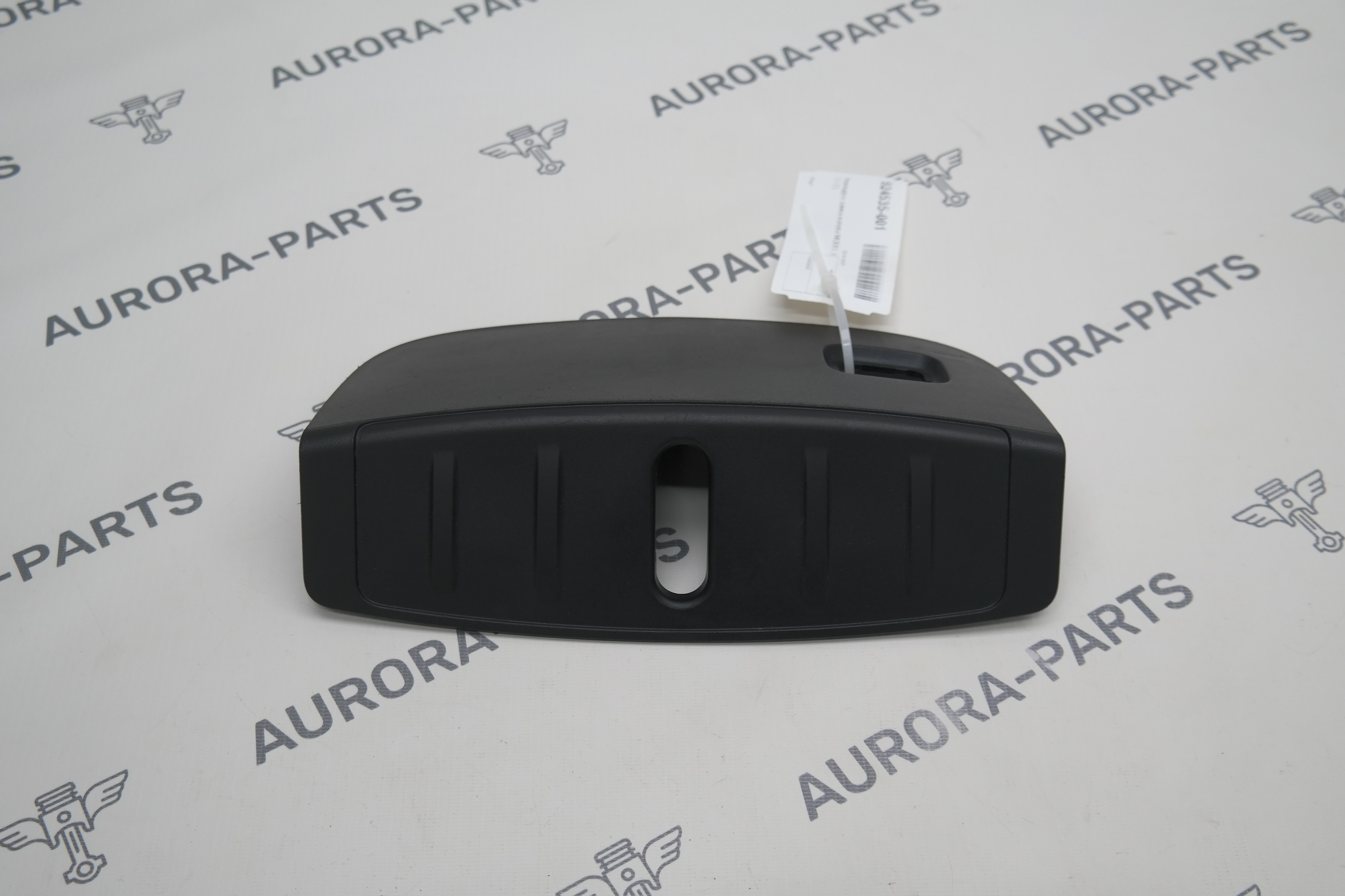 Накладка замка капота Tesla Model 3