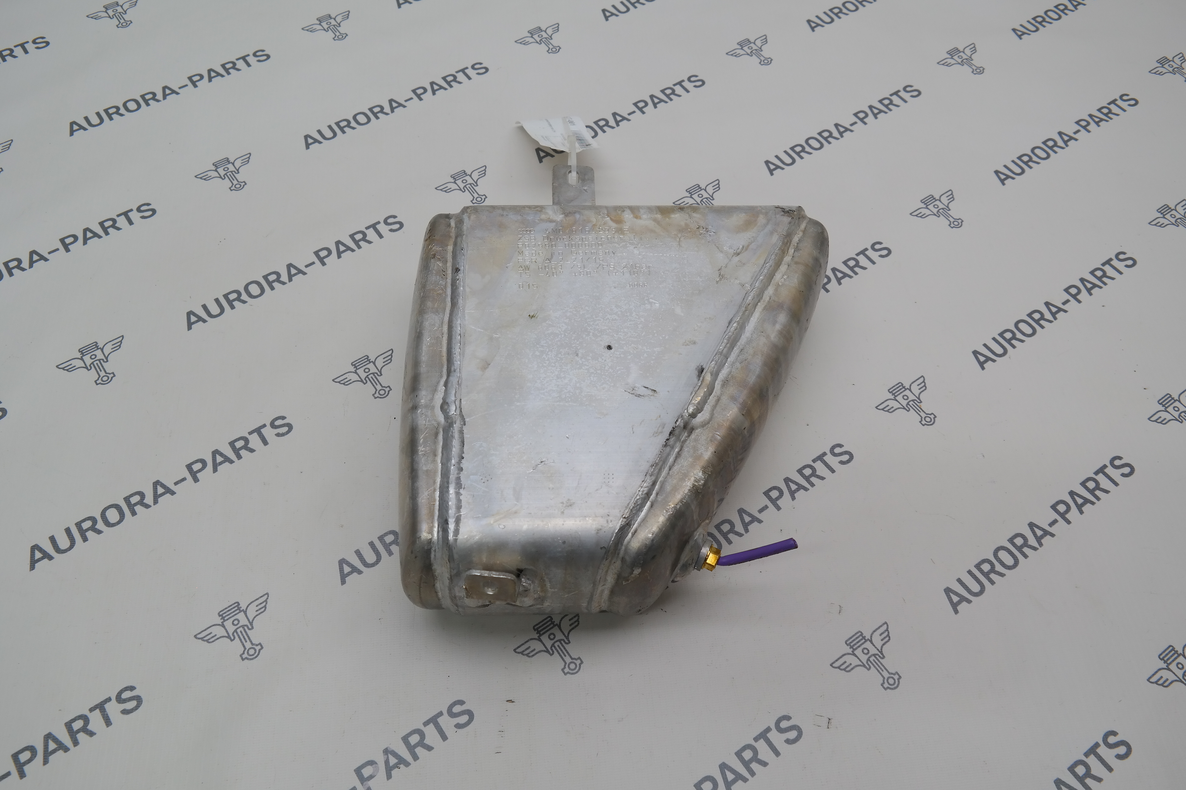 Ресивер пневмоподвески LH Audi Q7