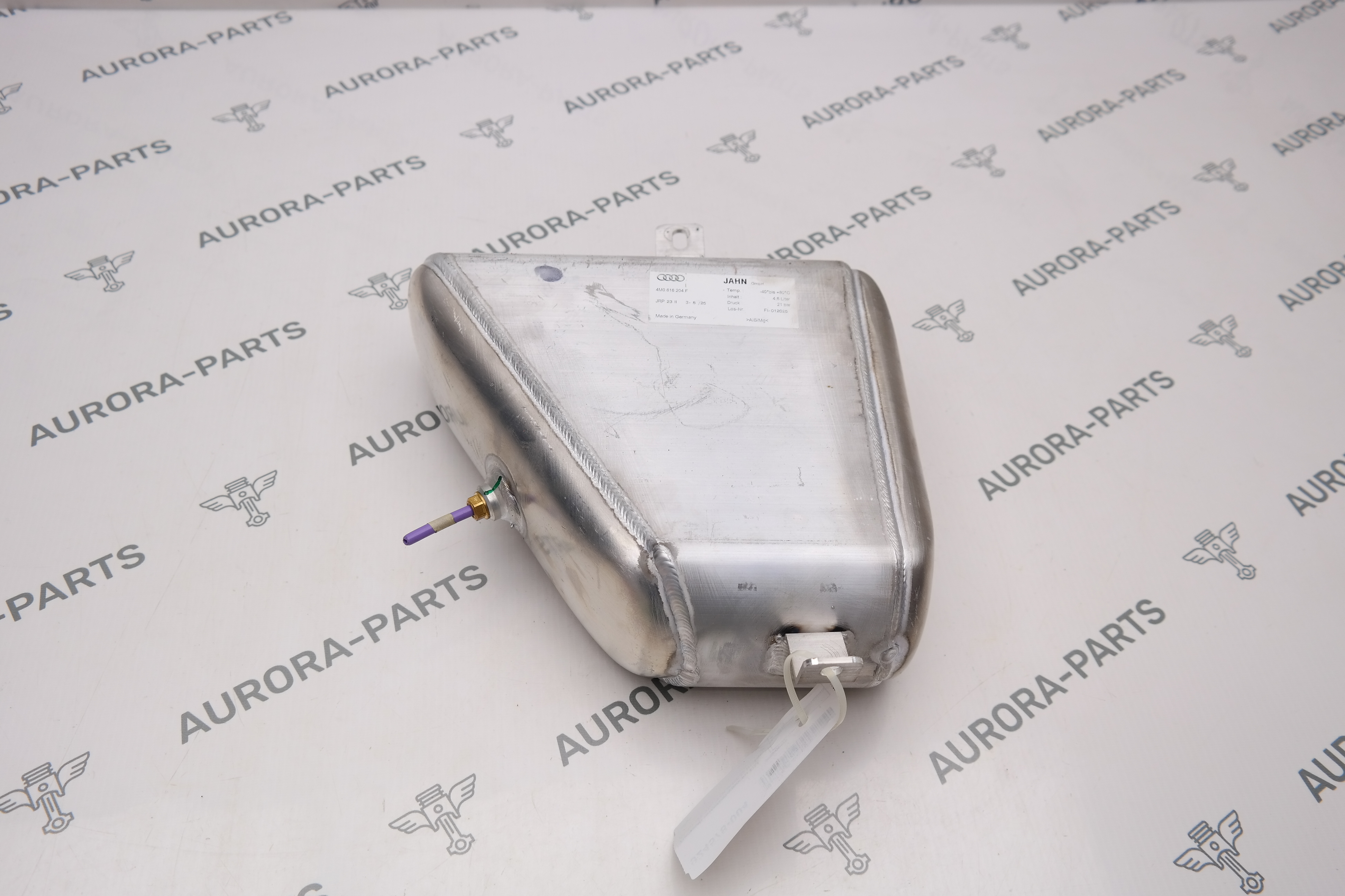 Ресивер пневмоподвески RH Audi Q7