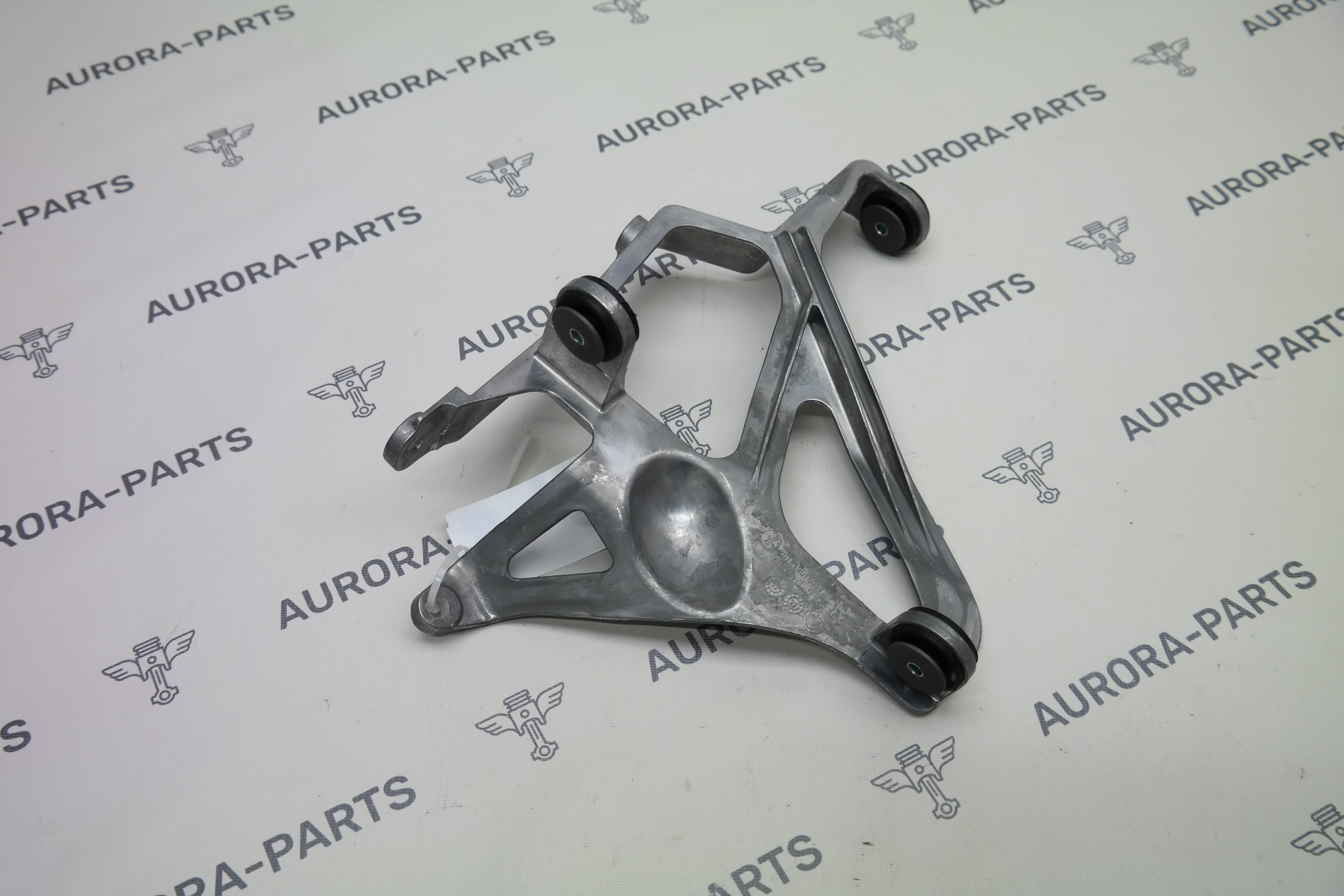 Кронштейн крепления интеркулера RH Li Auto LiXiang L7