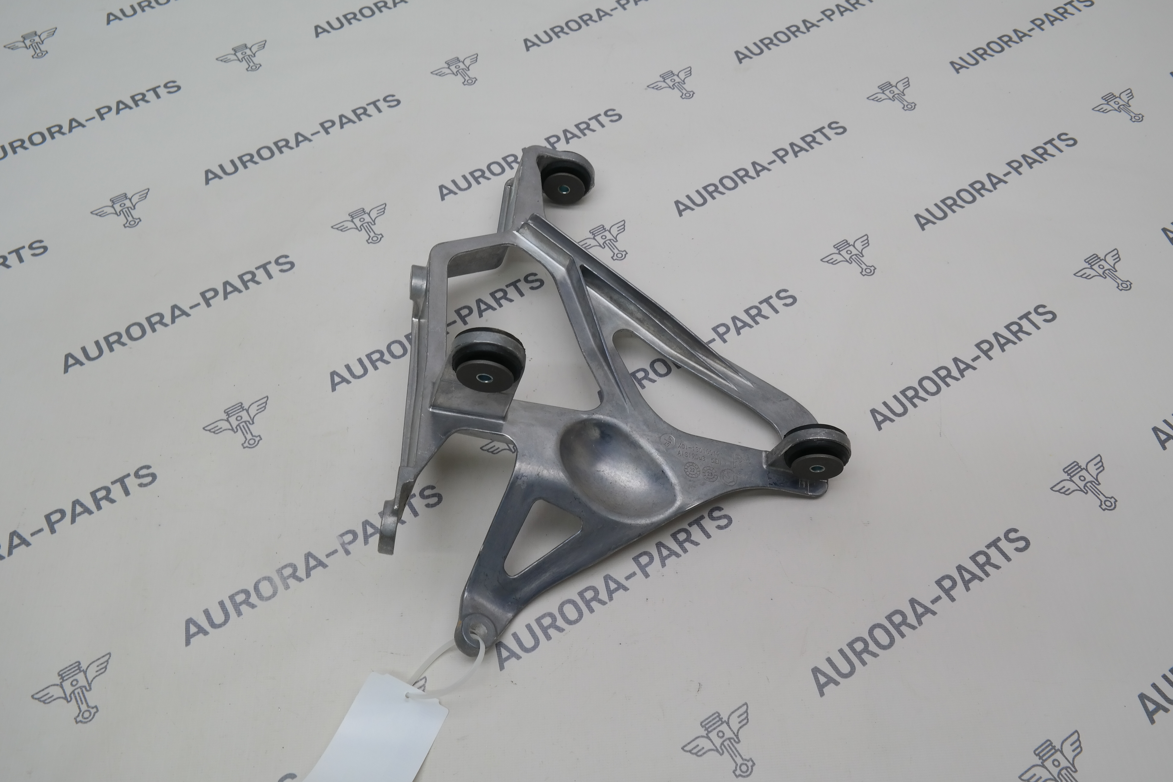 Кронштейн крепления интеркулера RH Li Auto LiXiang L7