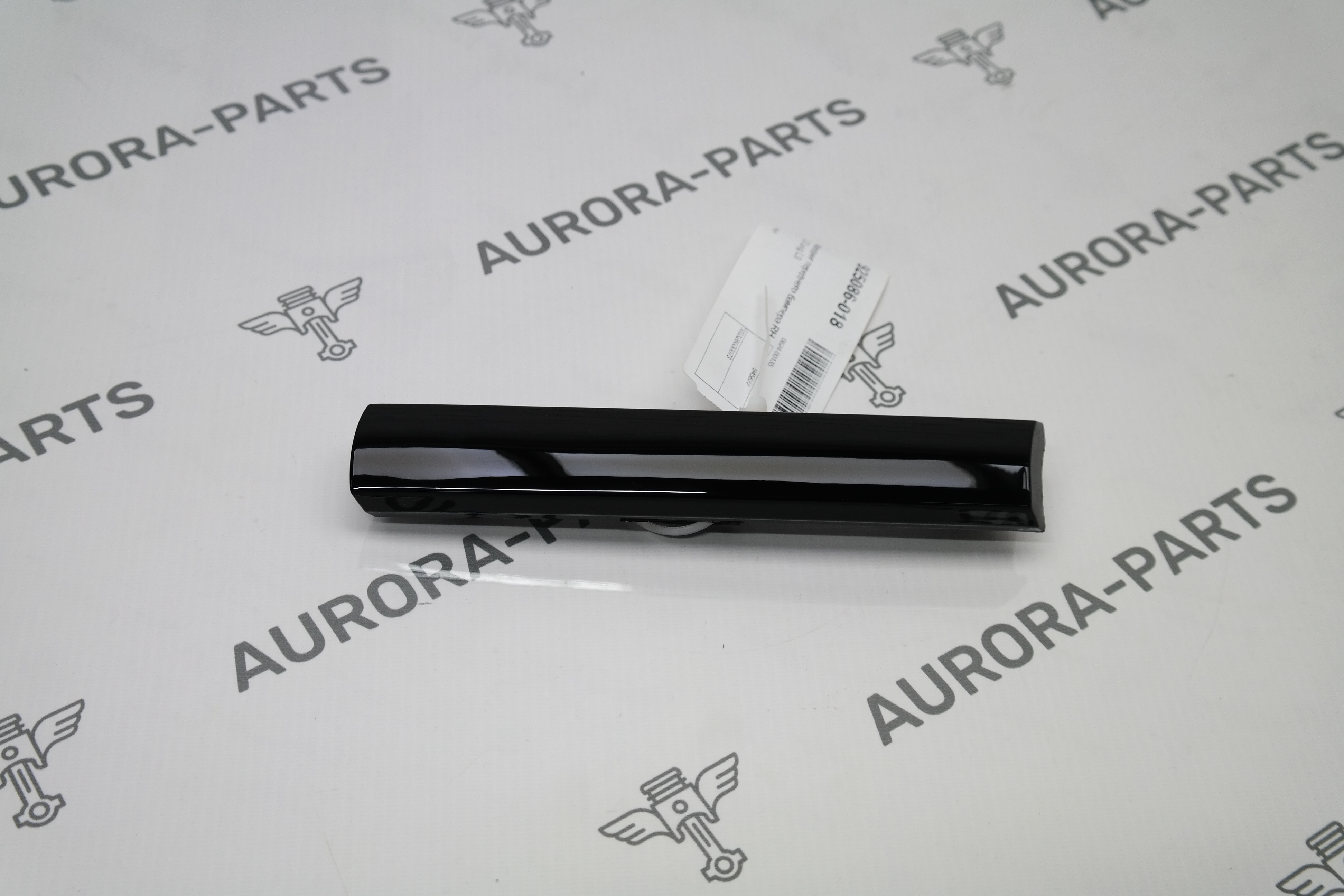 Молдинг переднего бампера RH Li Auto LiXiang L9