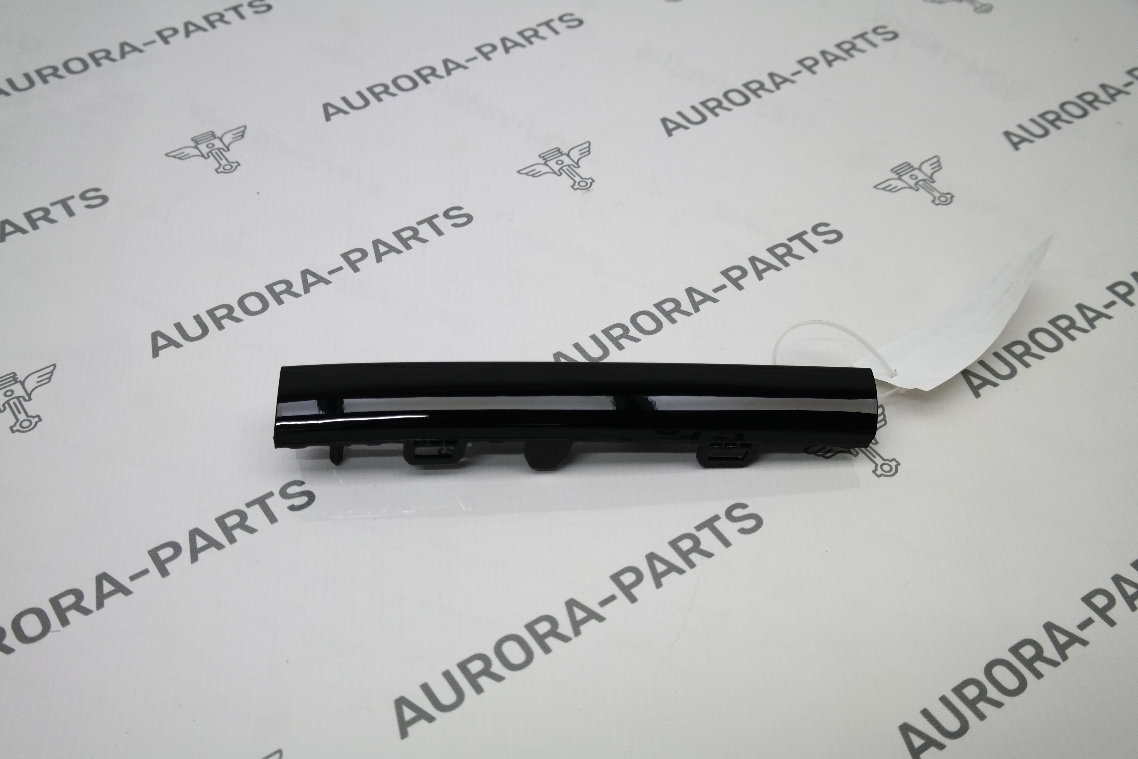 Молдинг переднего бампера RH Li Auto LiXiang L9