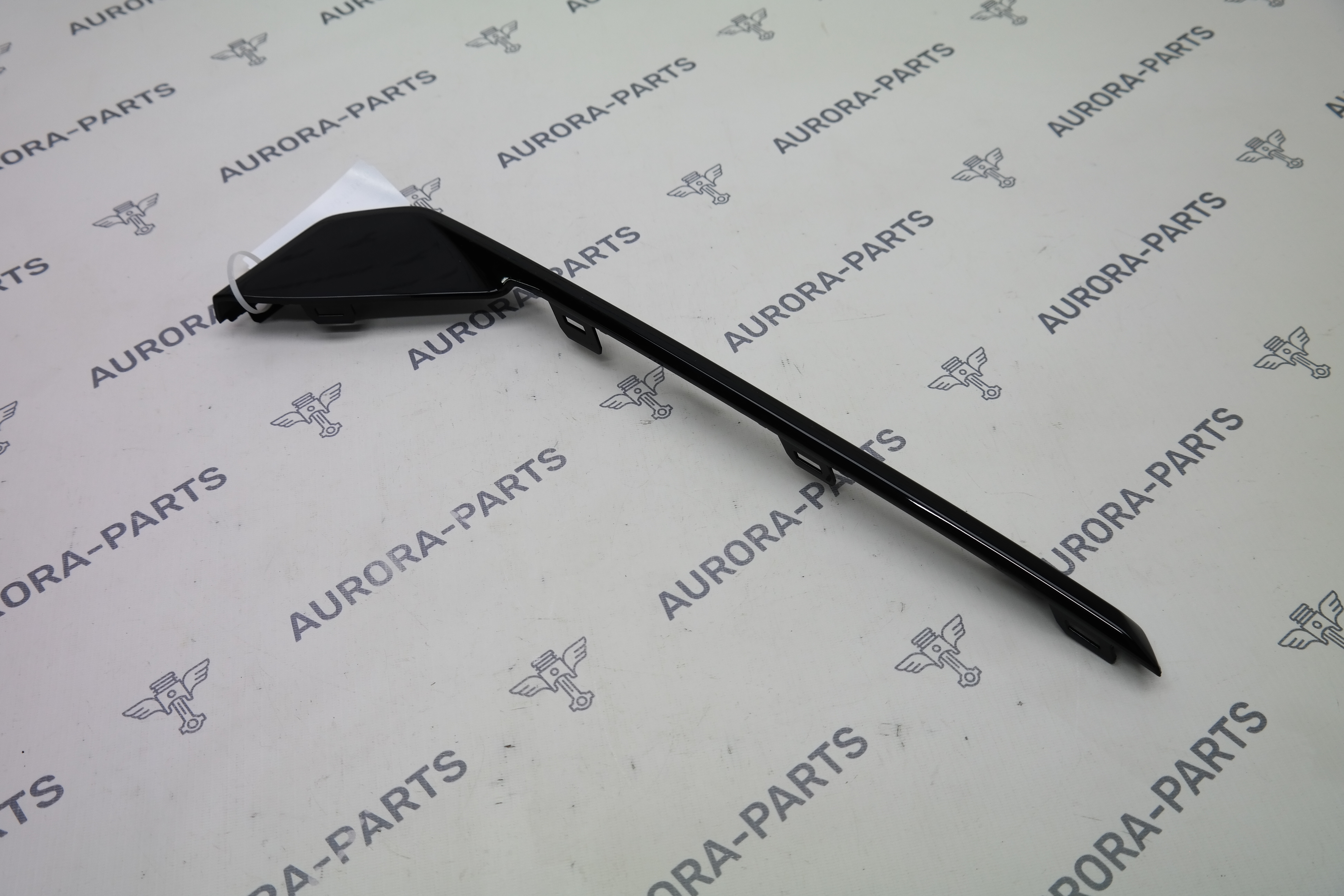 Вставка (Молдинг) переднего бампера RH ZEEKR 001