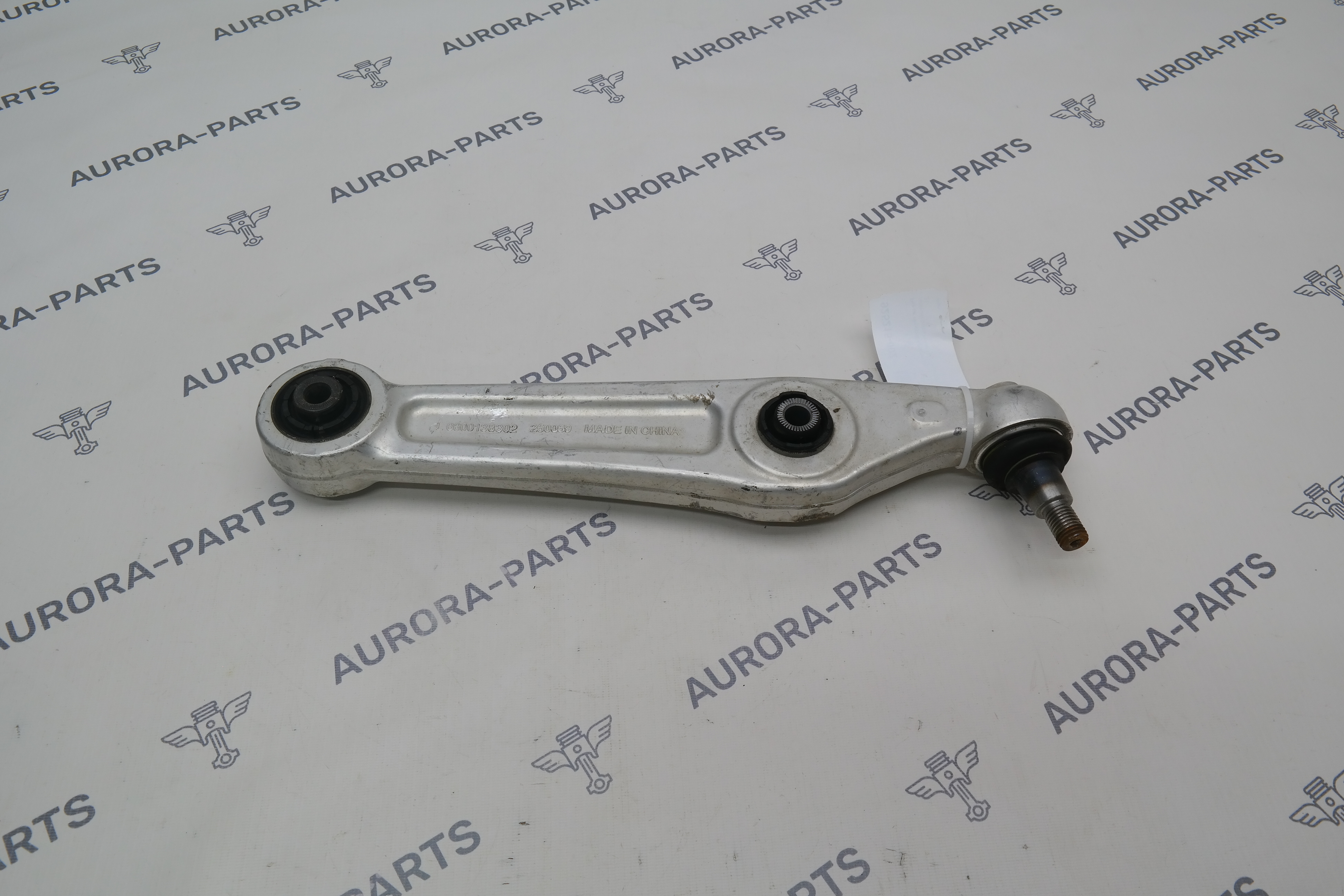 Рычаг передней подвески нижний поперечный LH ZEEKR 001