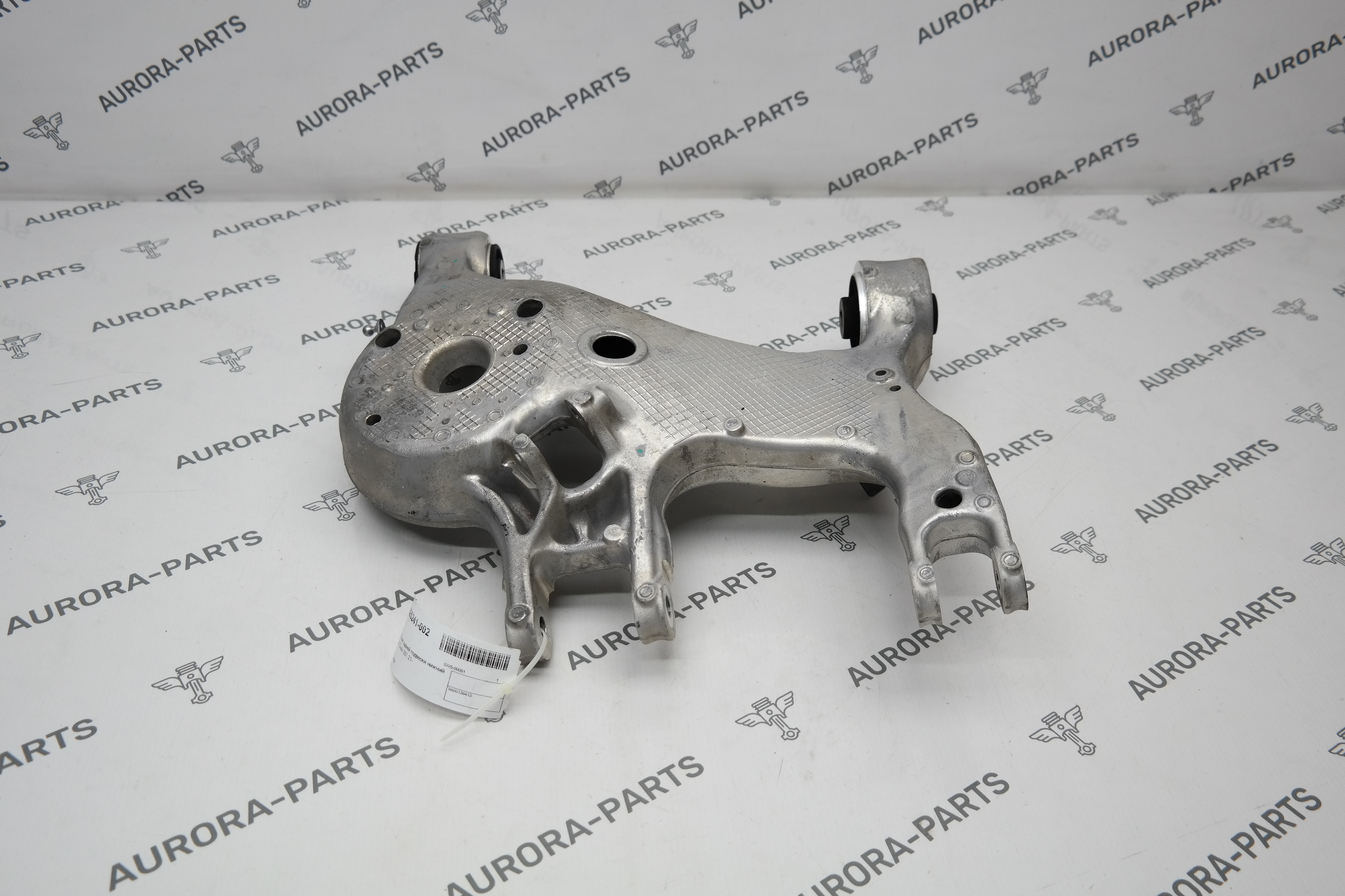 Рычаг задней подвески нижний LH ZEEKR 001