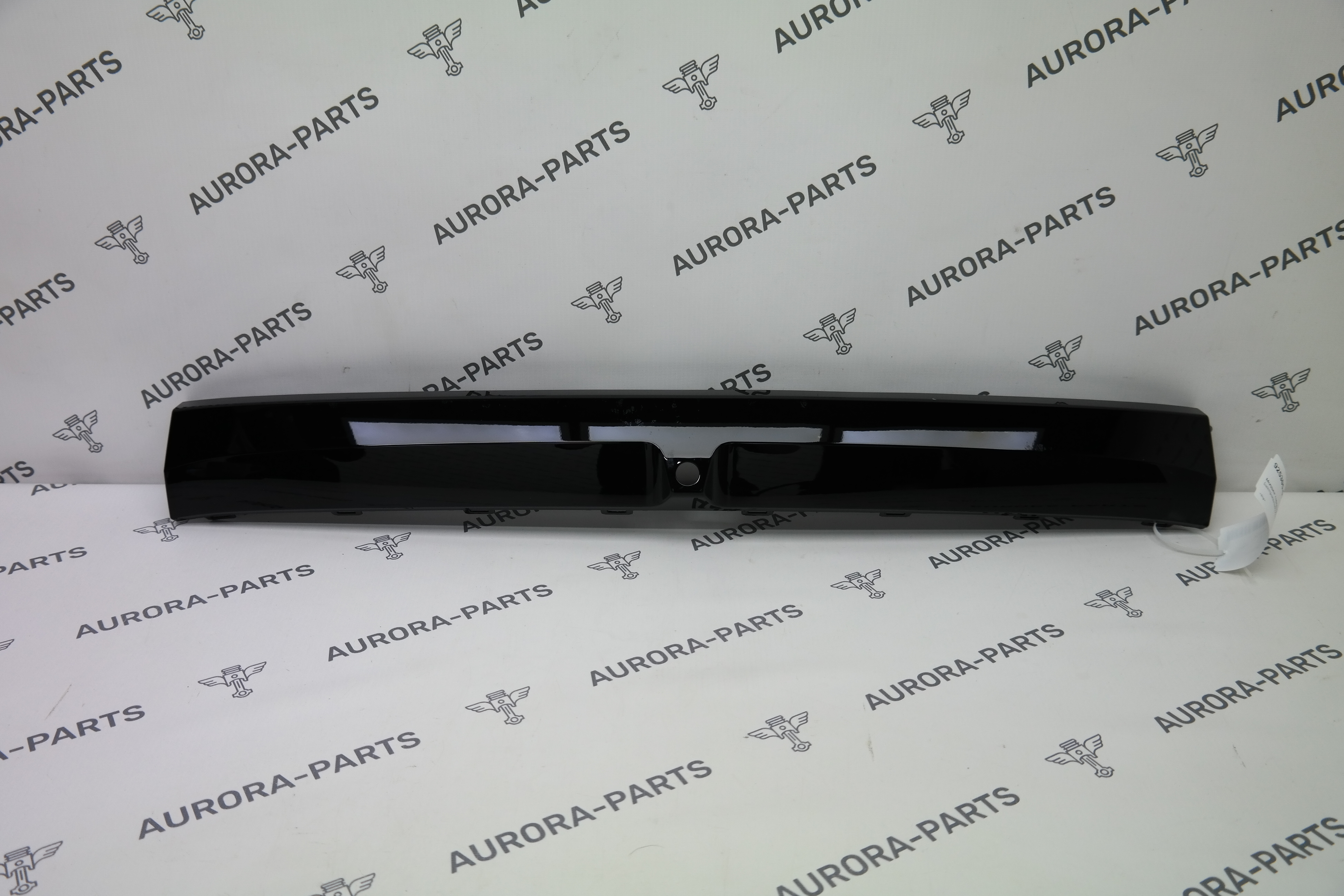 Молдинг переднего бампера (центральный) ZEEKR 001