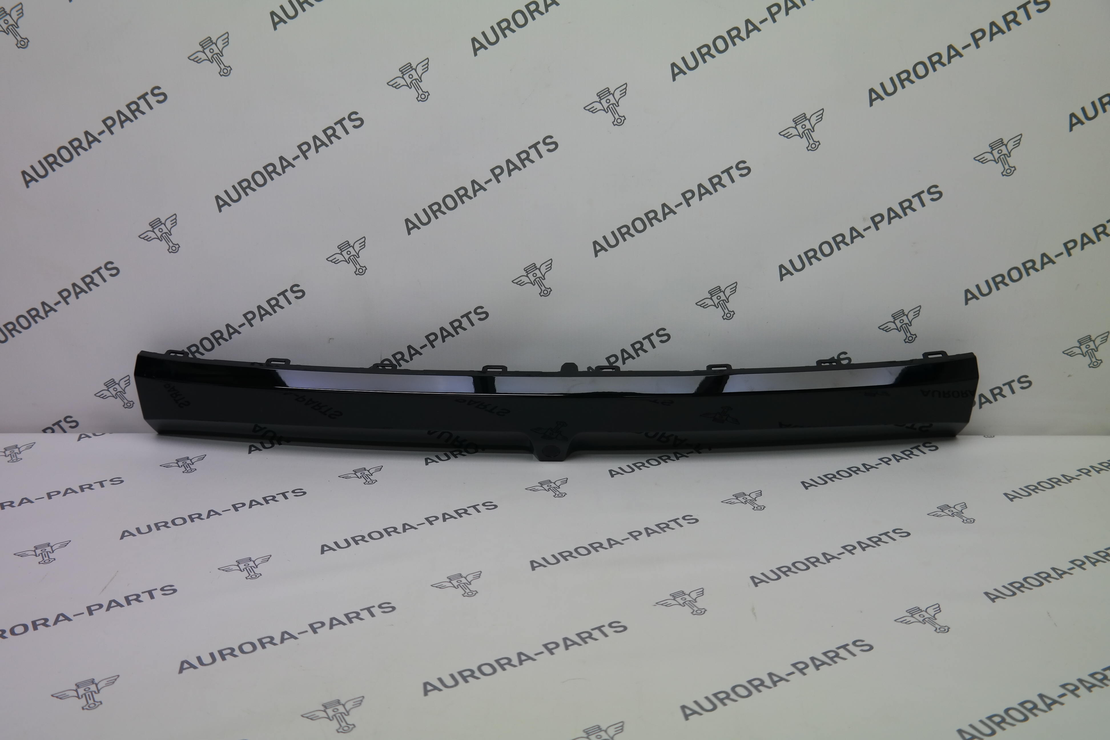 Молдинг переднего бампера (центральный) ZEEKR 001