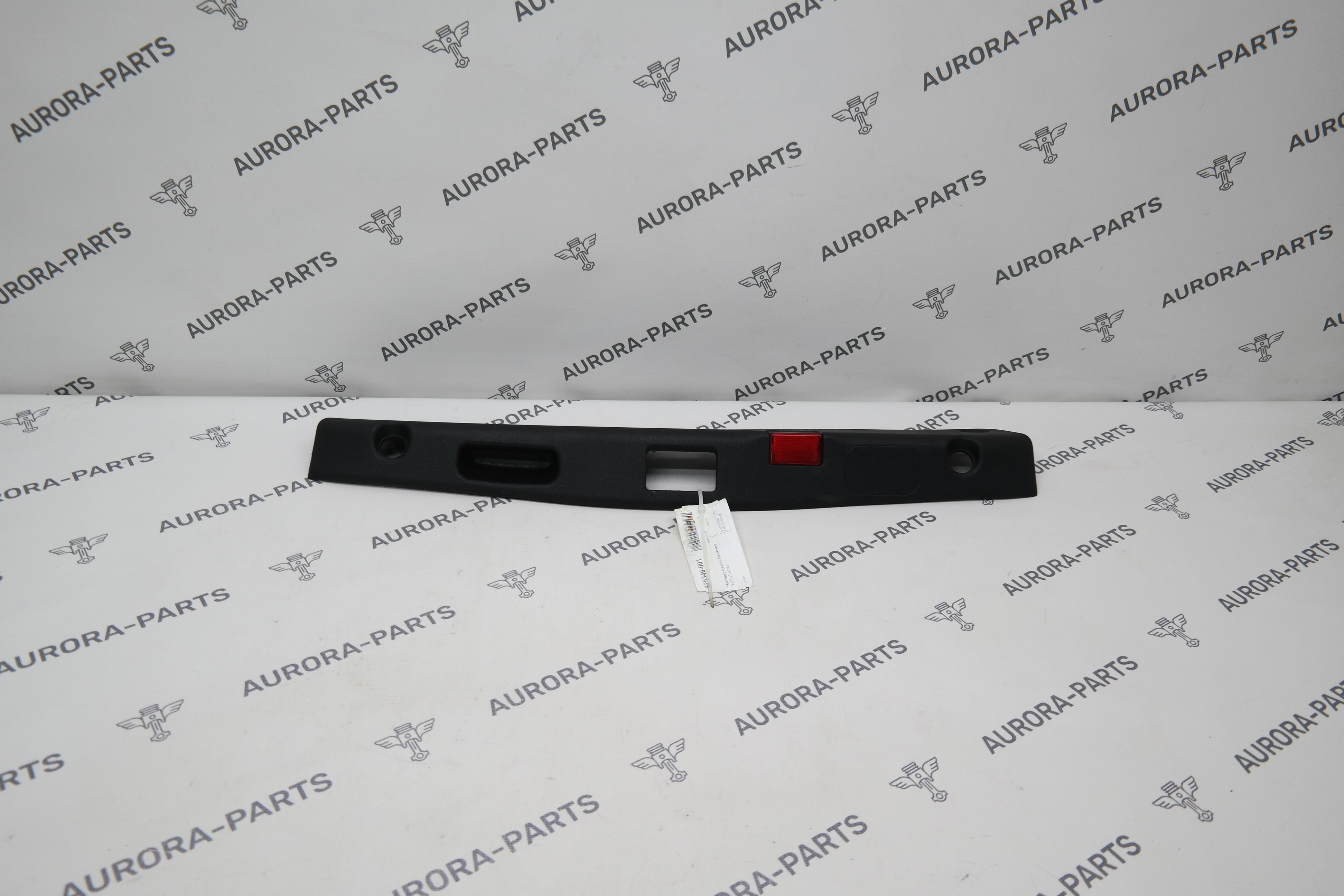 Накладка крышки багажника Mercedes E-Klasse 