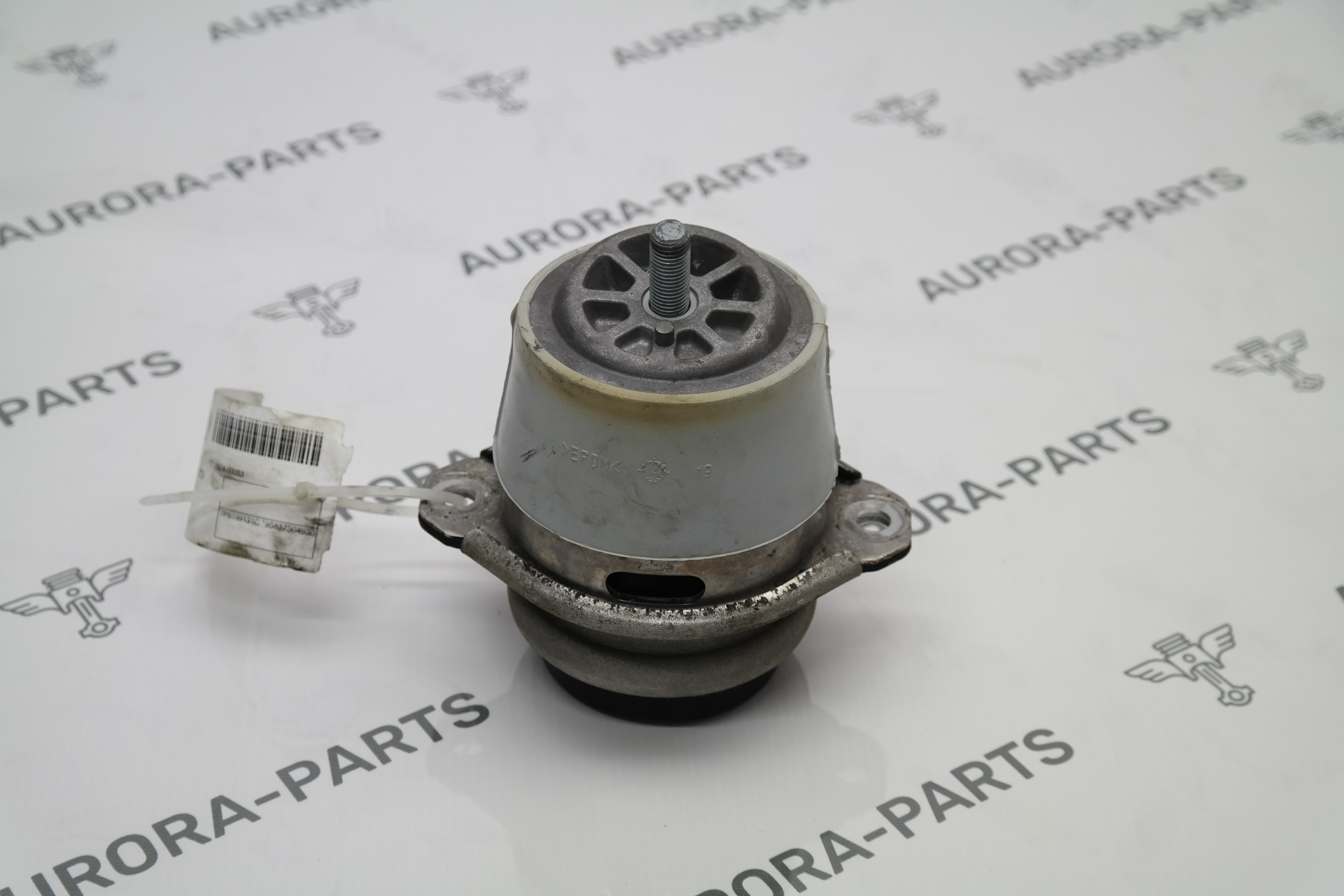 Подушка двигателя 4.2TDi LH=RH Porsche Cayenne