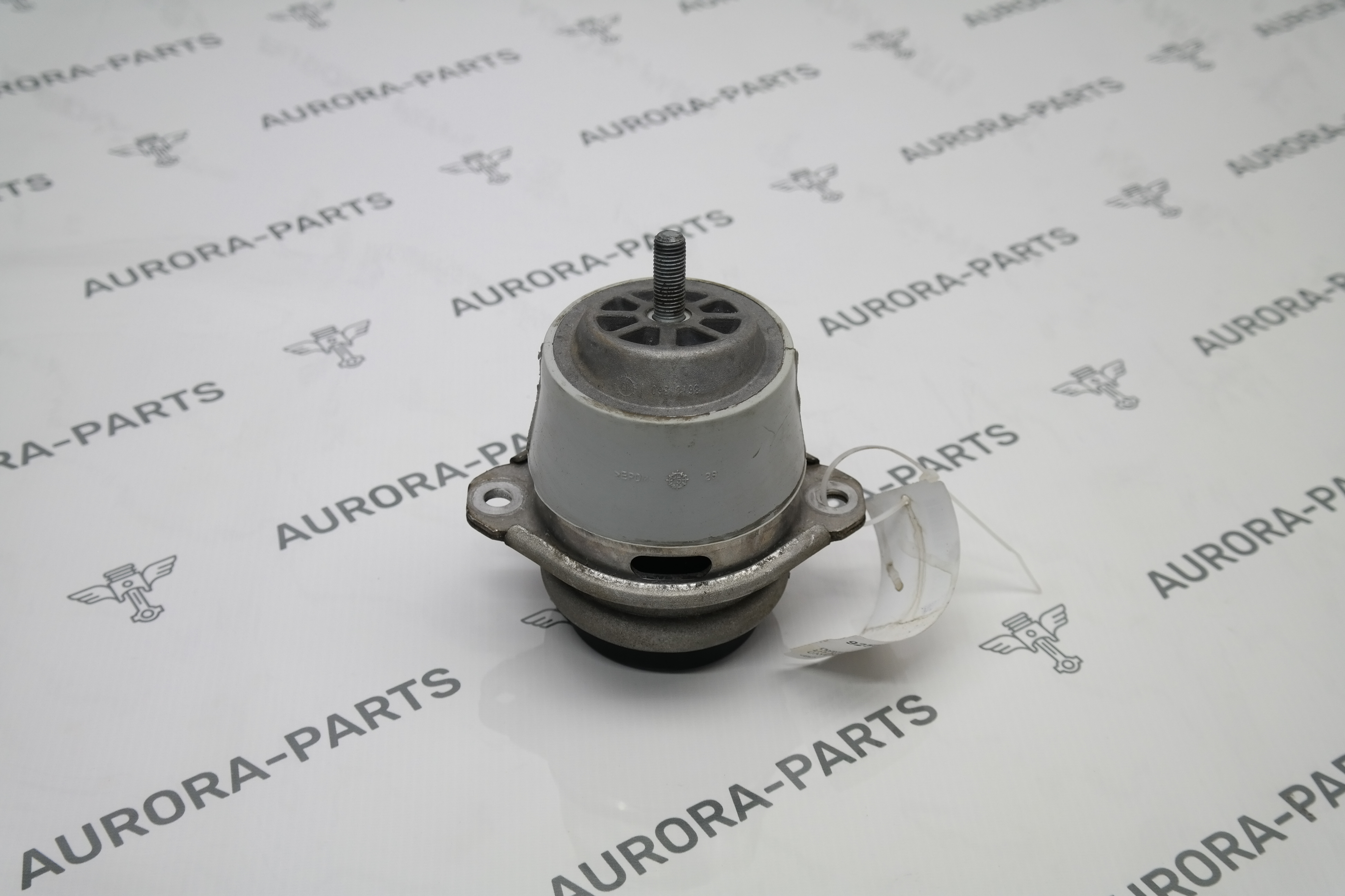 Подушка двигателя 4.2TDi LH=RH Porsche Cayenne