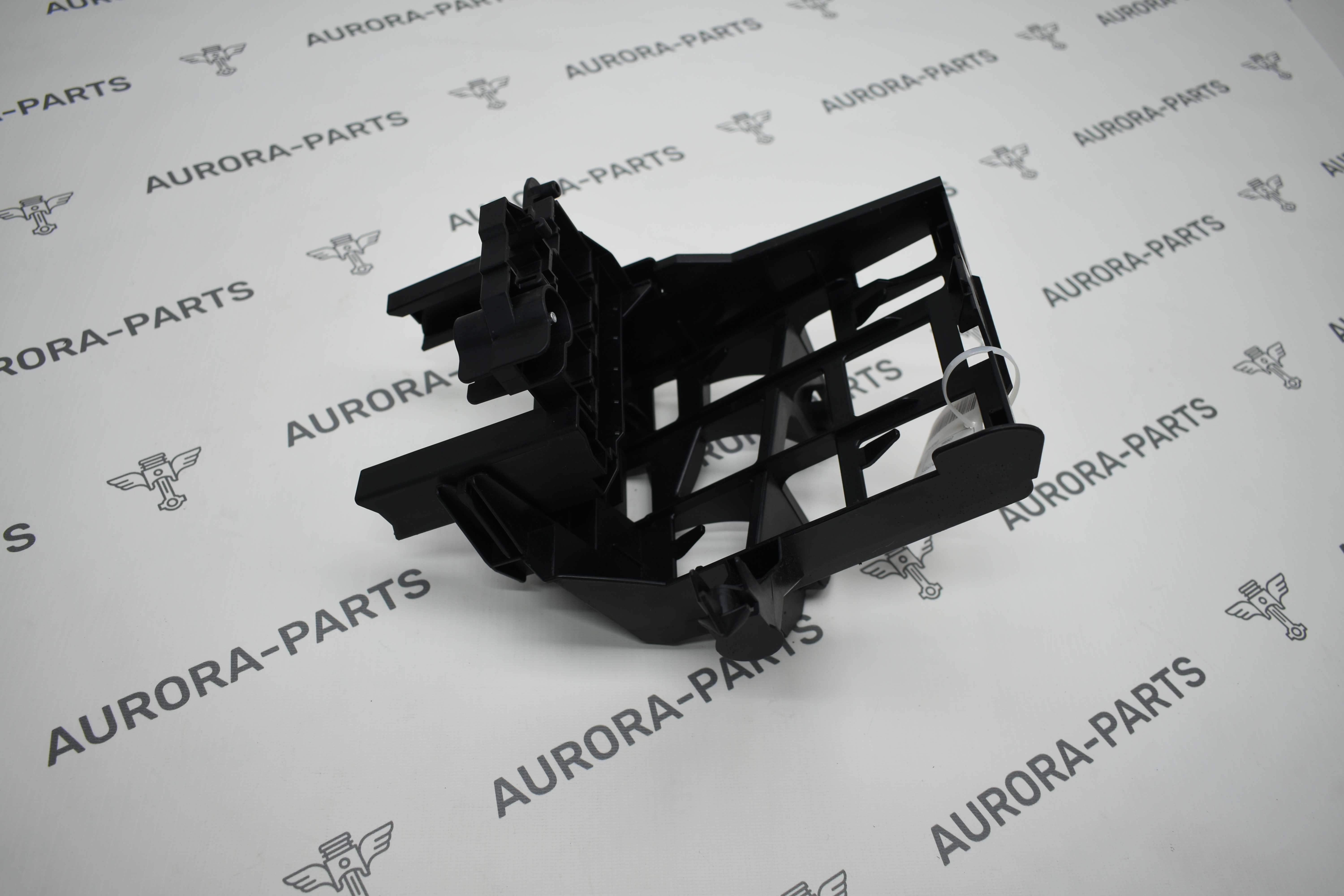 Кронштейн блока управления Porsche Macan