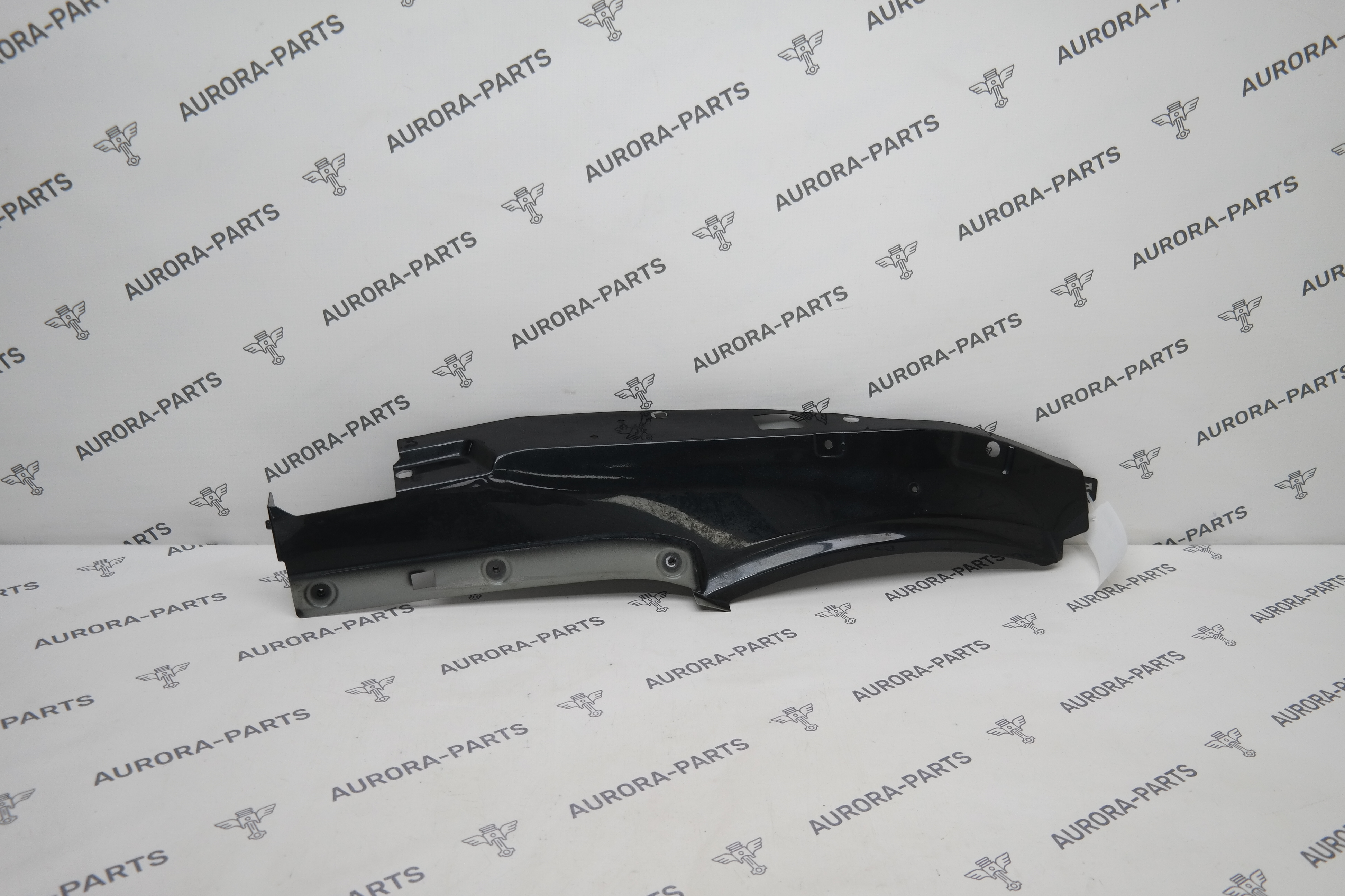 Крыло переднее (Верхняя часть) RH Porsche Macan