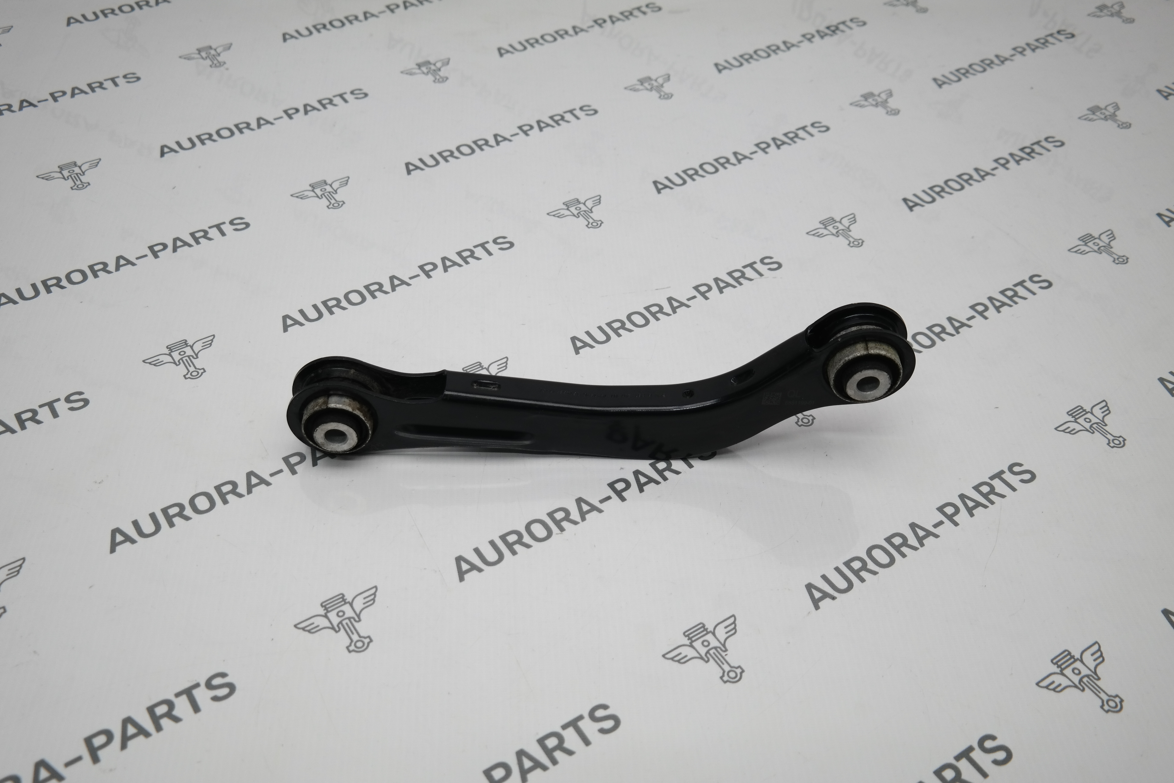 Рычаг поперечный верхний задней подвески LH=RH BMW 3-Series