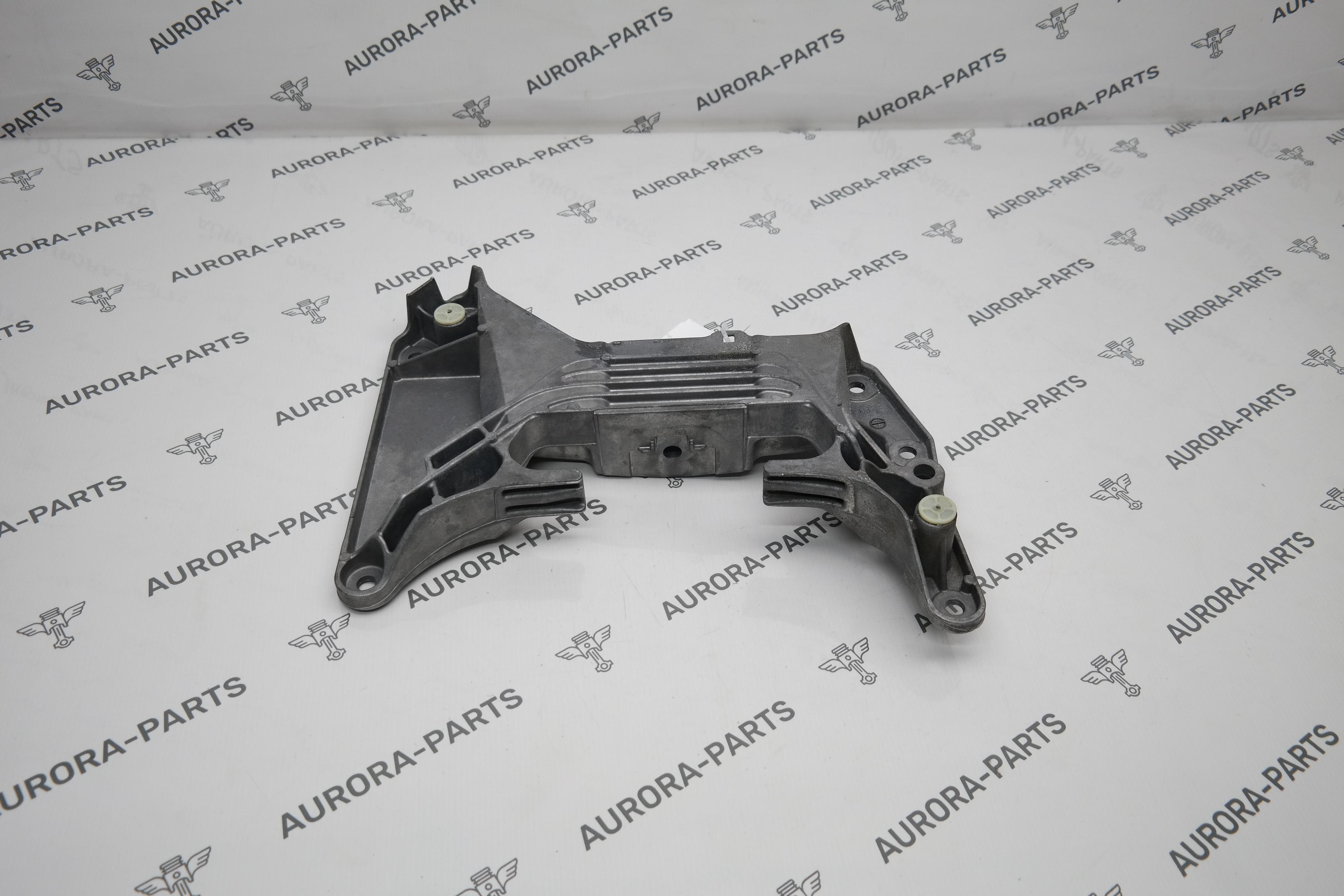 Кронштейн крепления АКПП BMW 3-Series