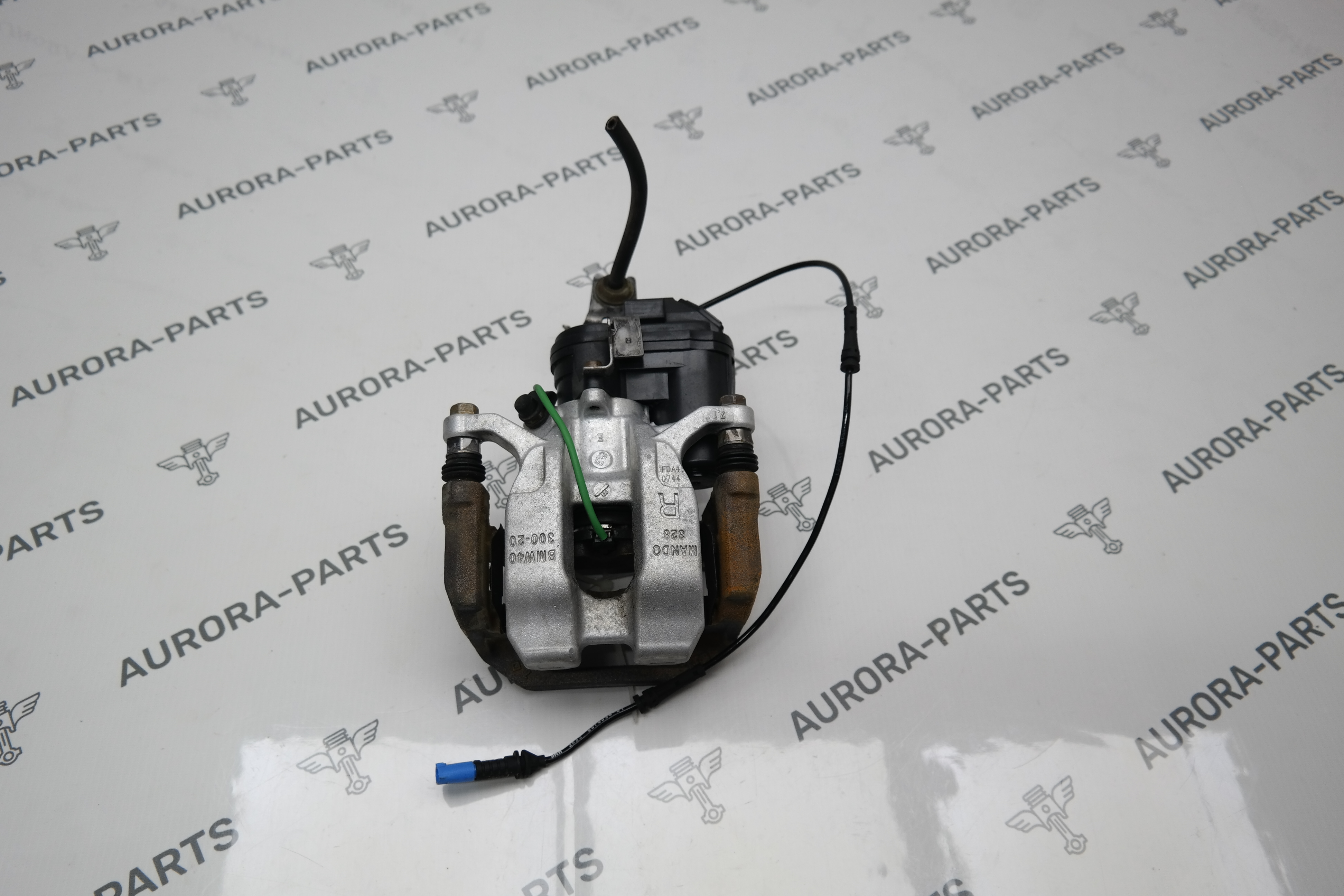 Суппорт тормозной задний RH BMW 3-Series