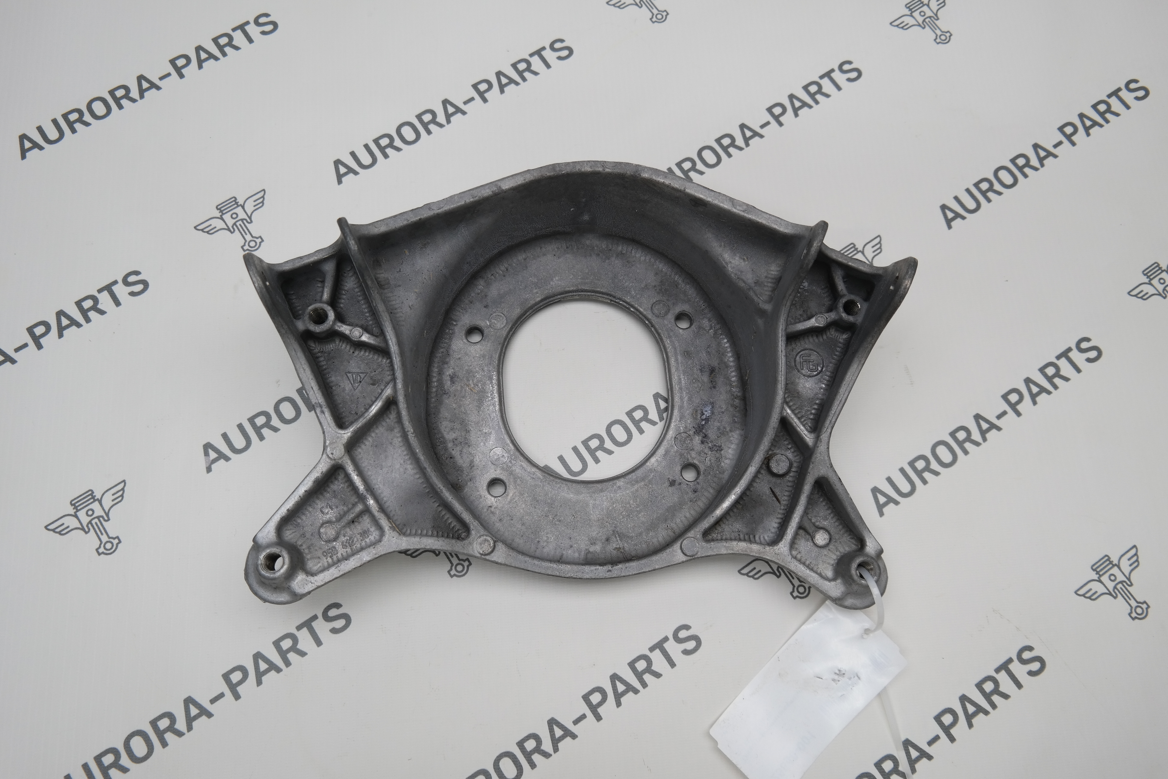 Опора переднего амортизатора RH Porsche Macan