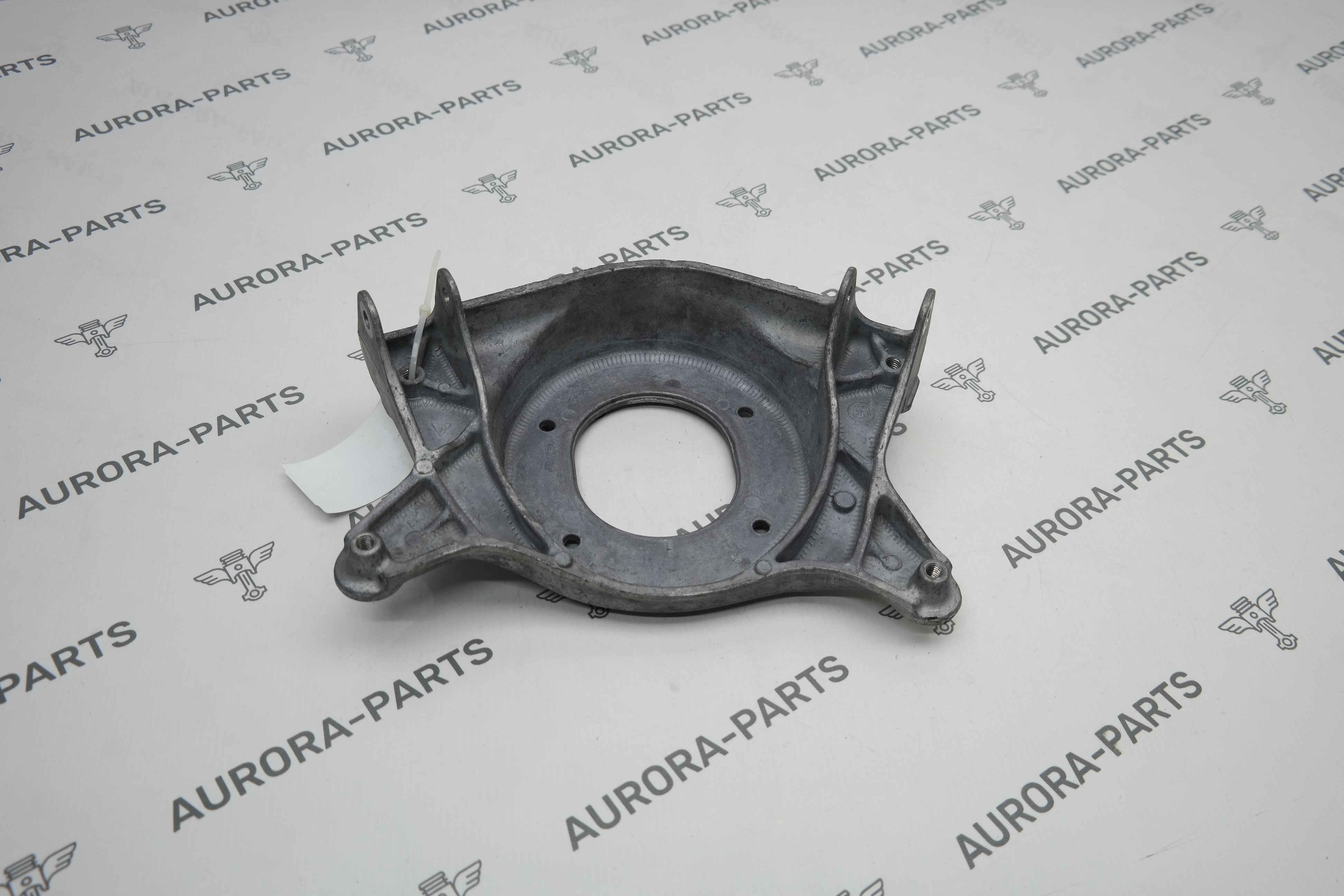 Опора переднего амортизатора RH Porsche Macan