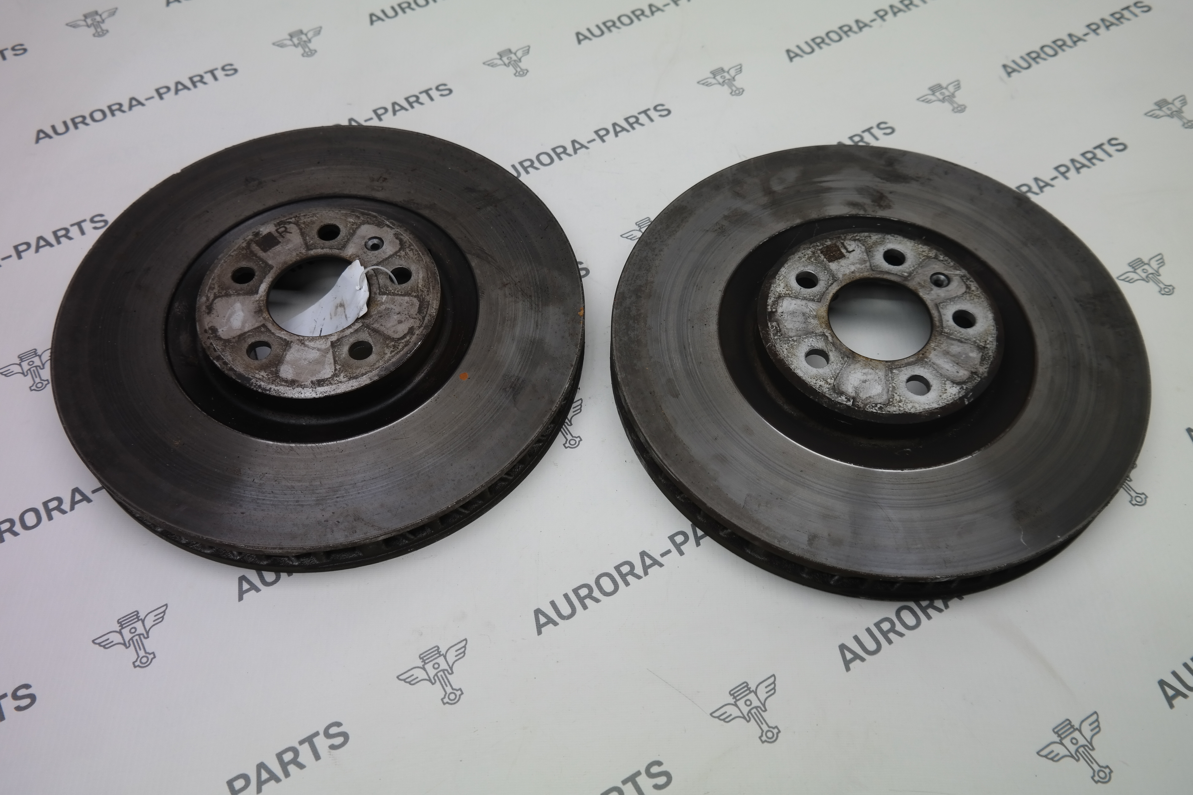 Комплект передних тормозных дисков LH+RH Porsche Macan