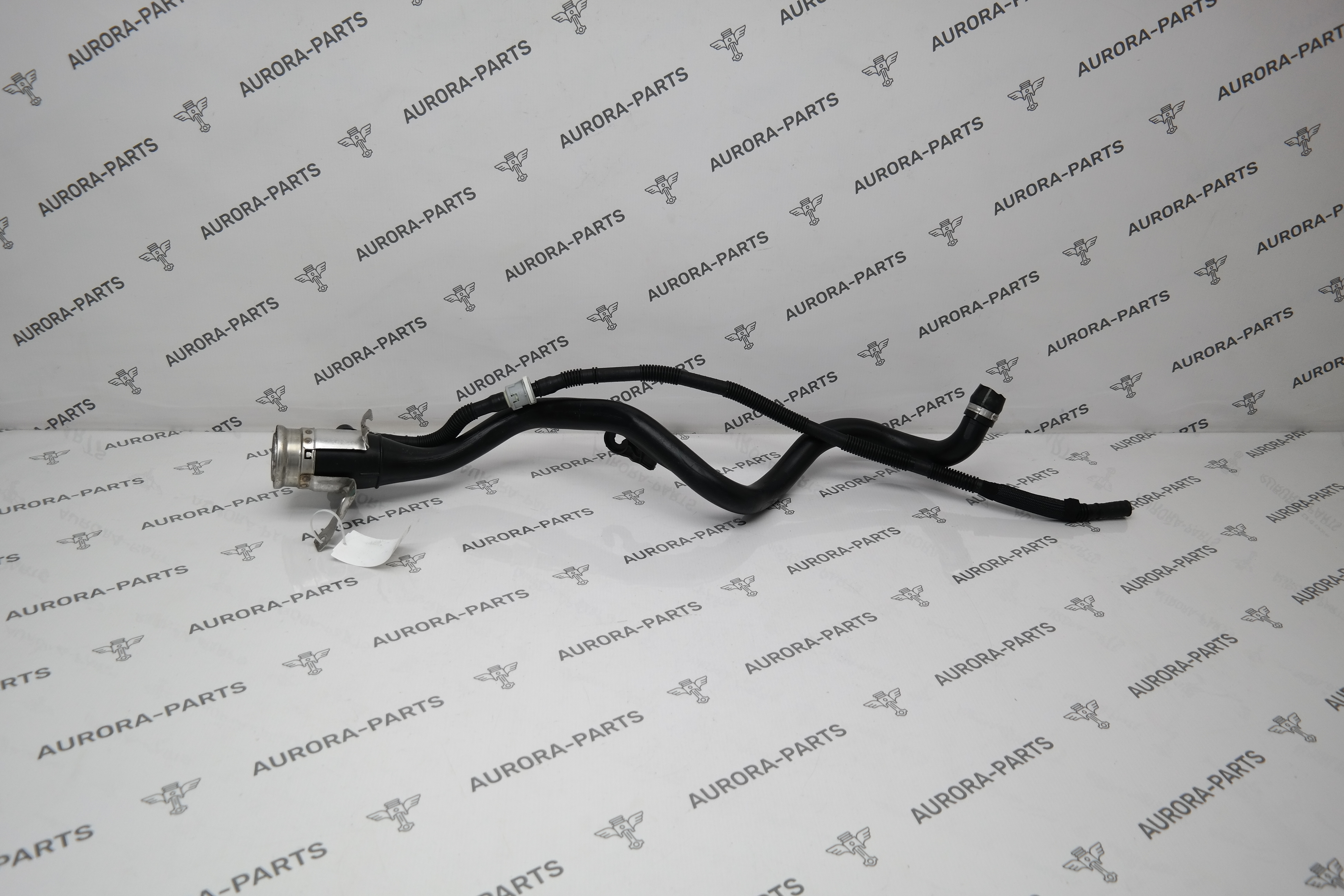 Горловина топливного бака BMW 3-Series