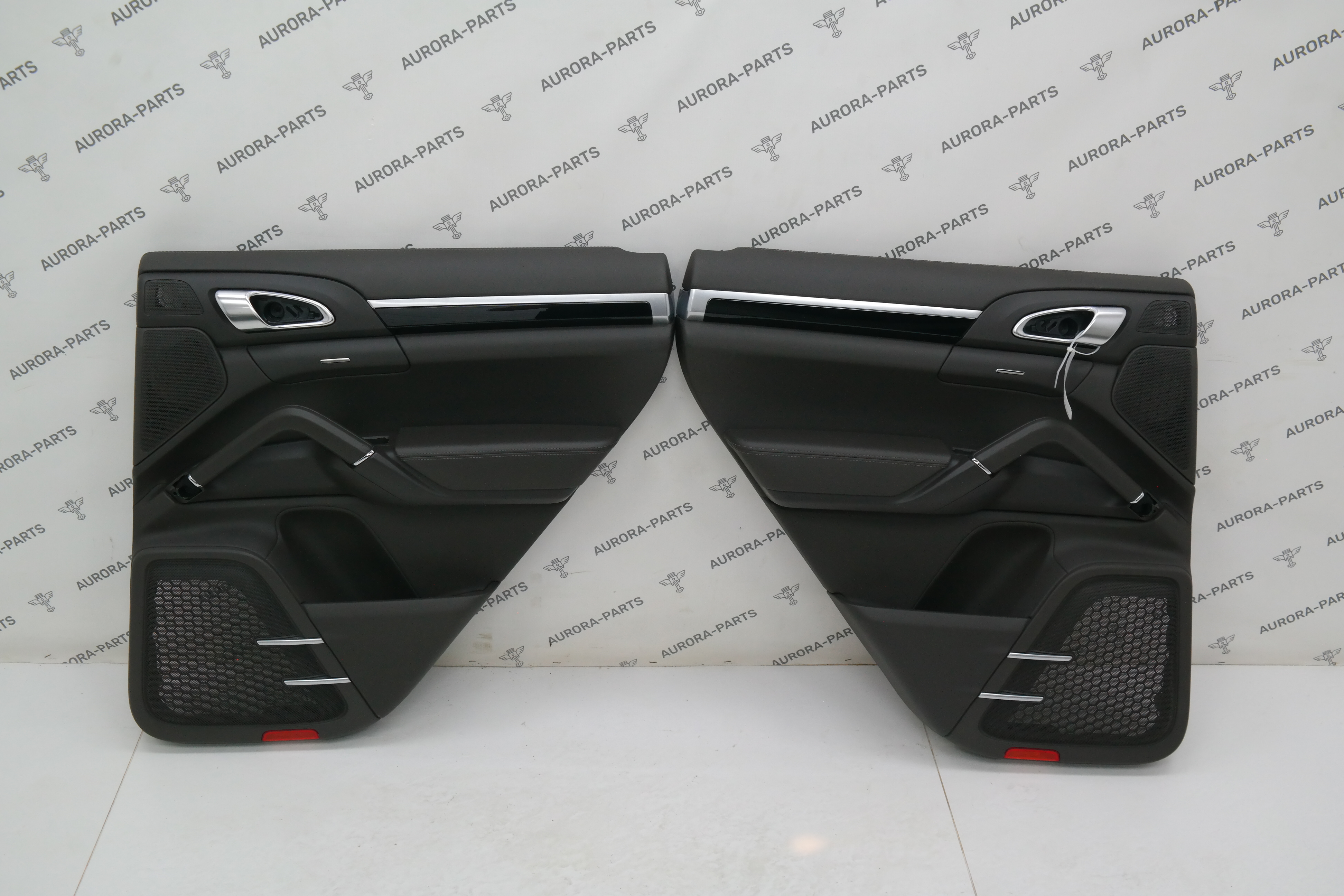 Комплект обшивок дверей (Коричневая кожа) Porsche Cayenne