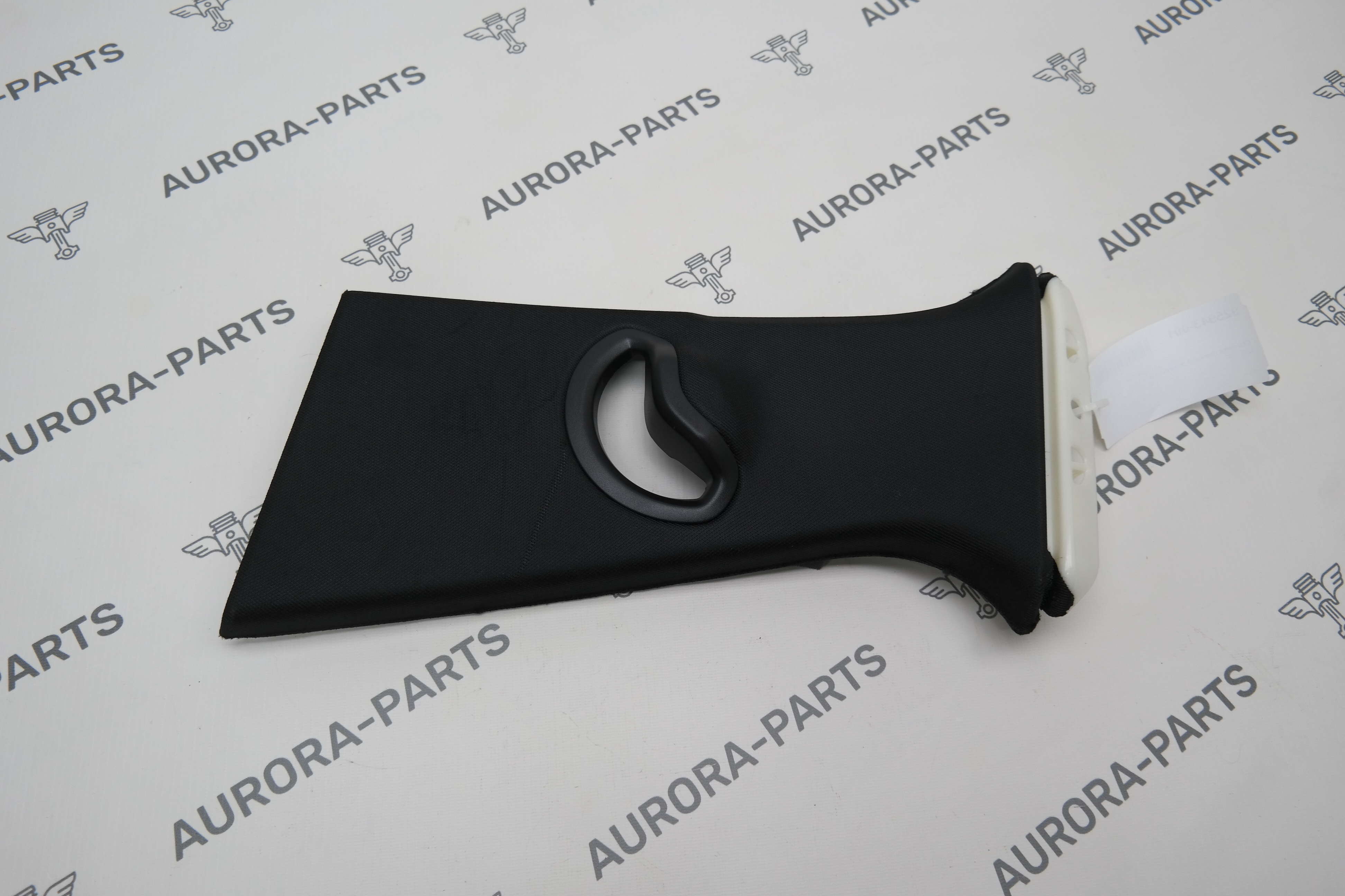 Обшивка стойки B верхняя LH BMW 3-Series