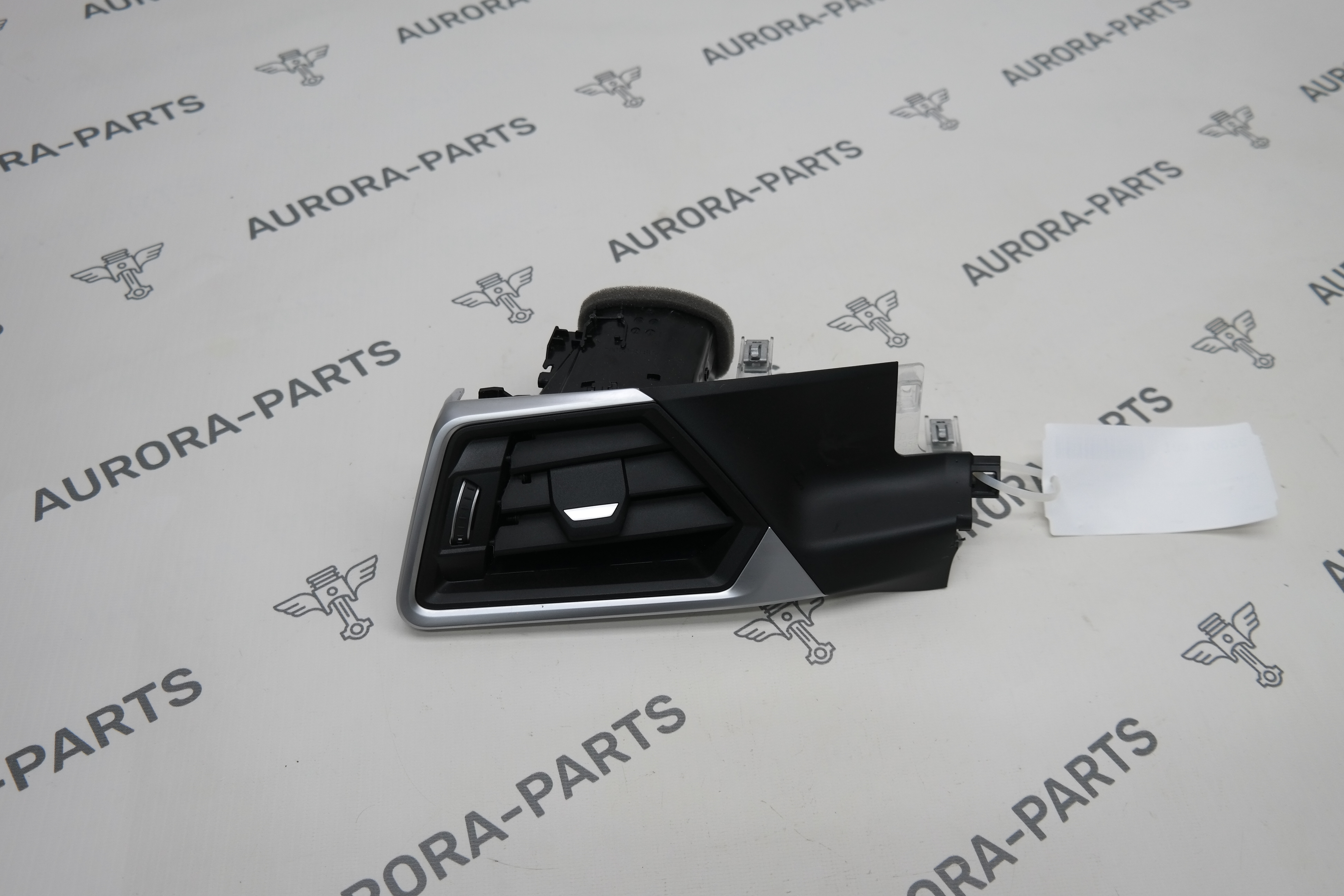 Дефлектор торпедо LH BMW 3-Series