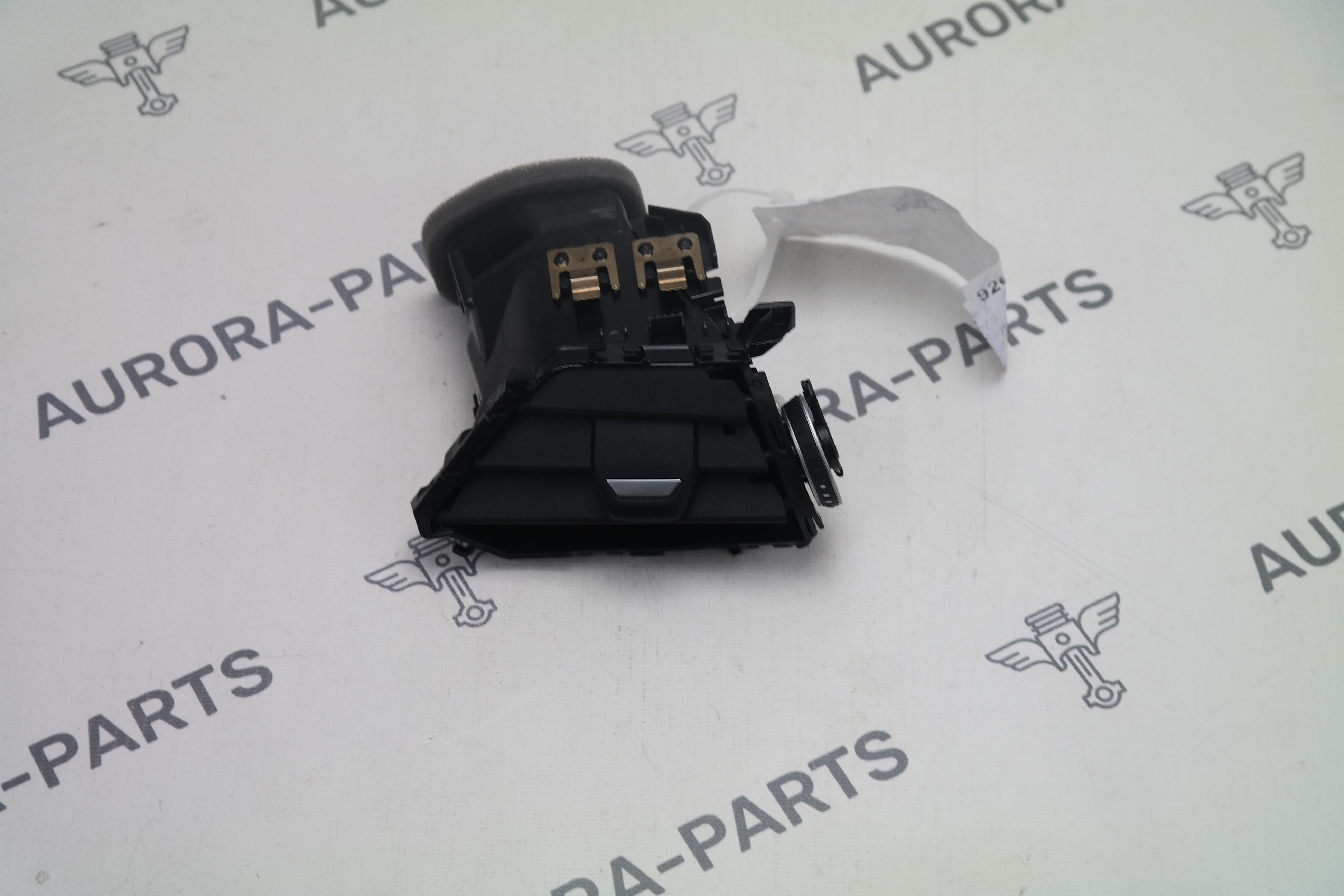 Дефлектор торпедо RH BMW 3-Series