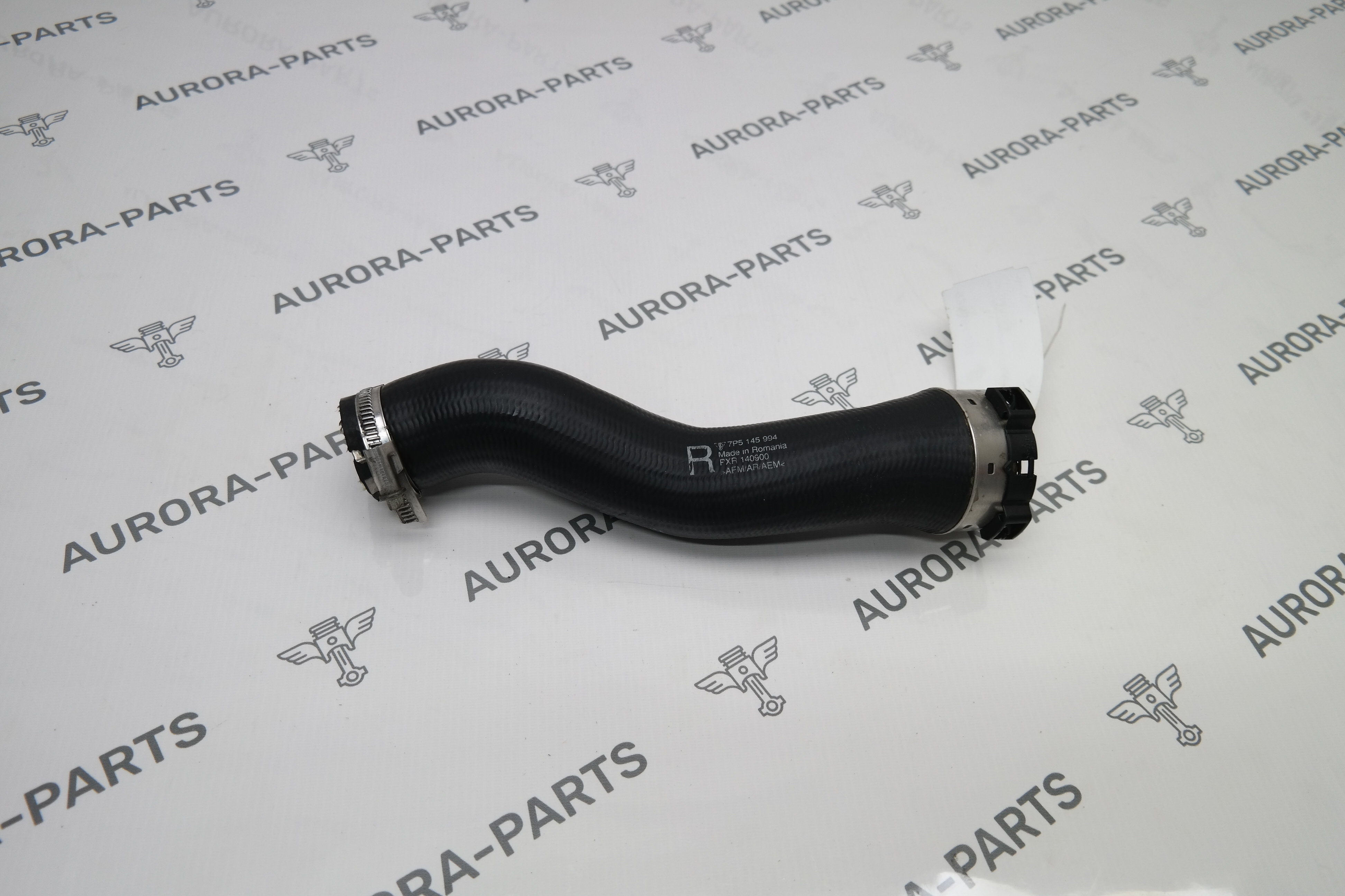 Патрубок интеркулера 4.2TDI RH Porsche Cayenne