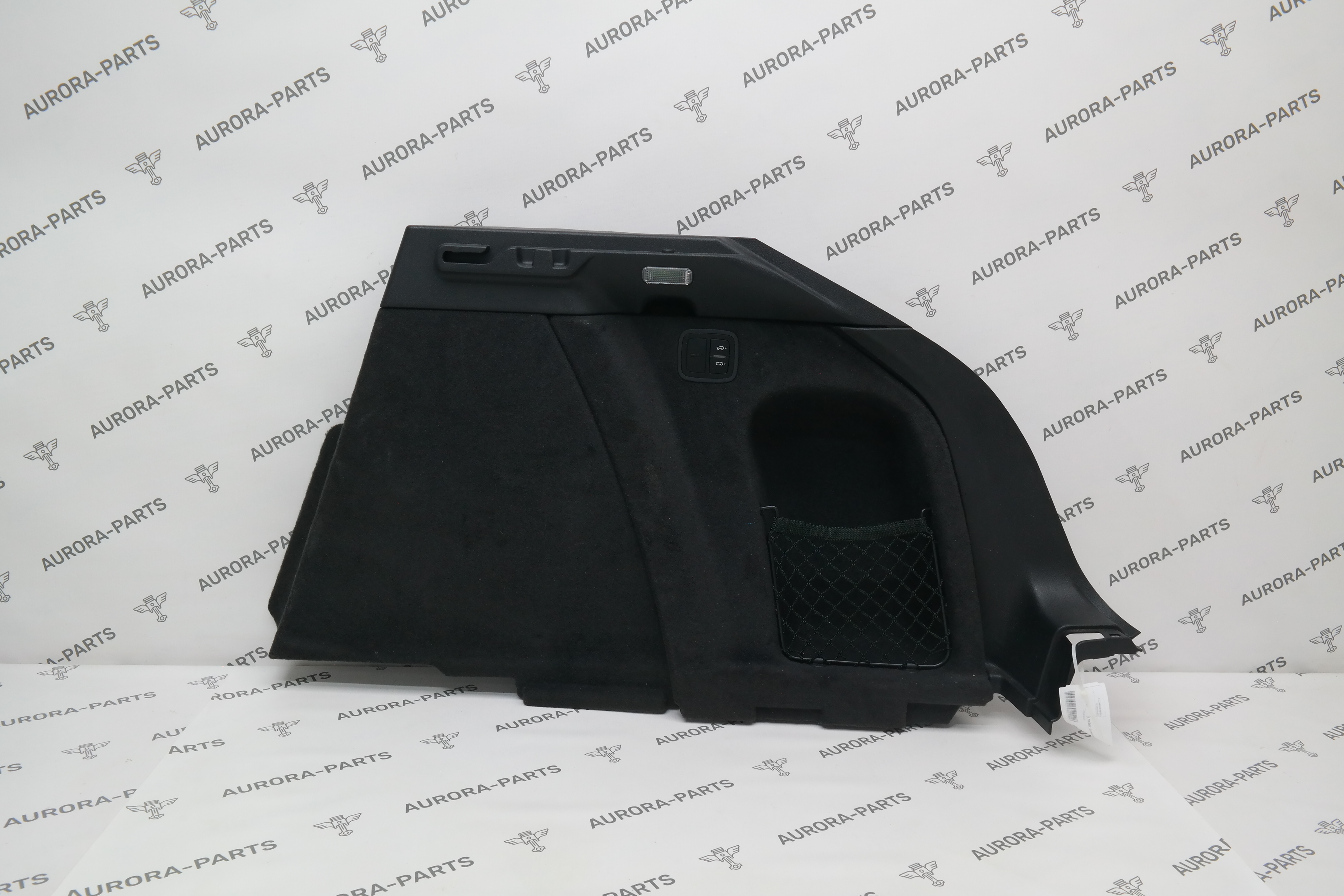 Обшивка багажника RH Porsche Macan