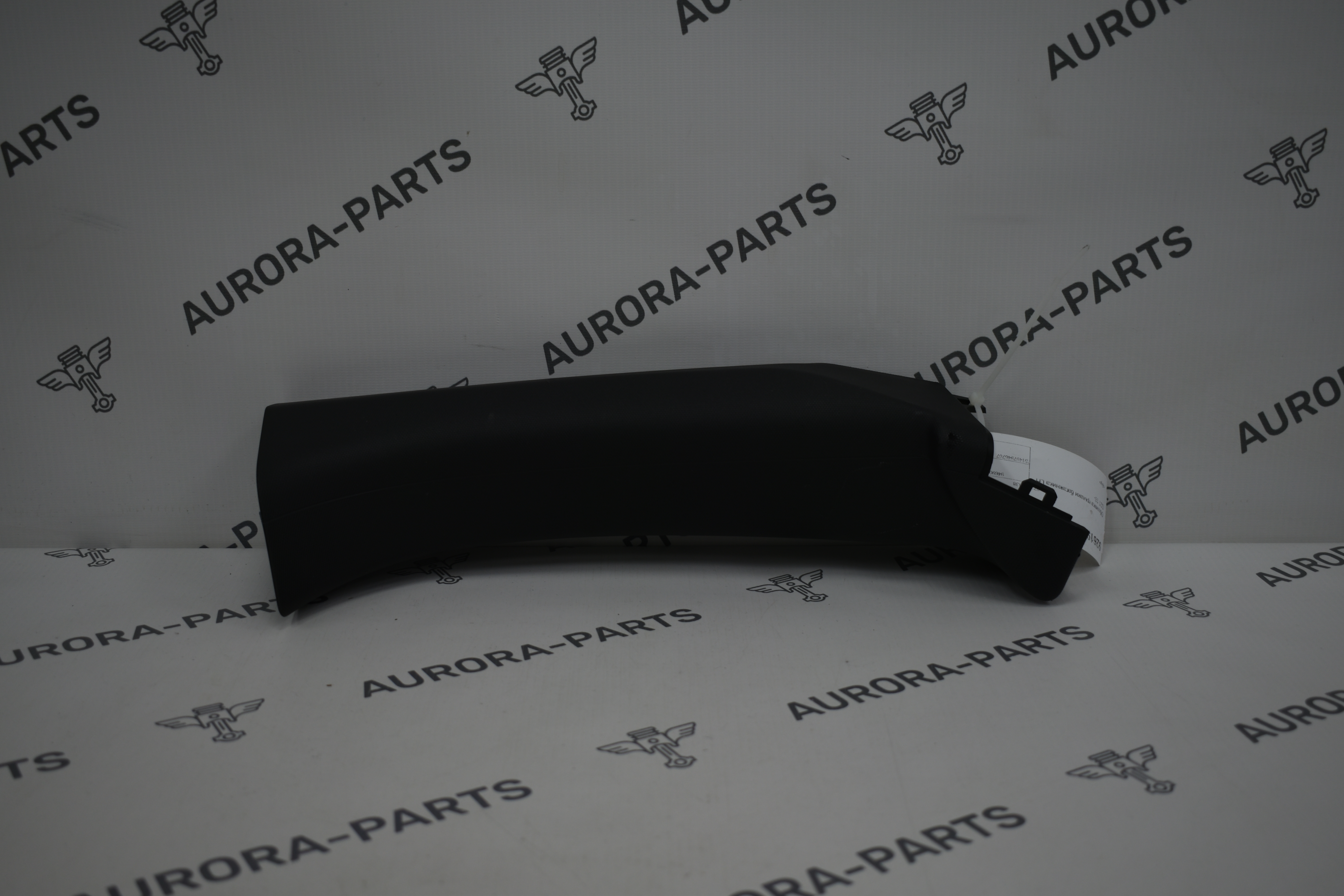 Обшивка крышки багажника LH BMW 3-Series