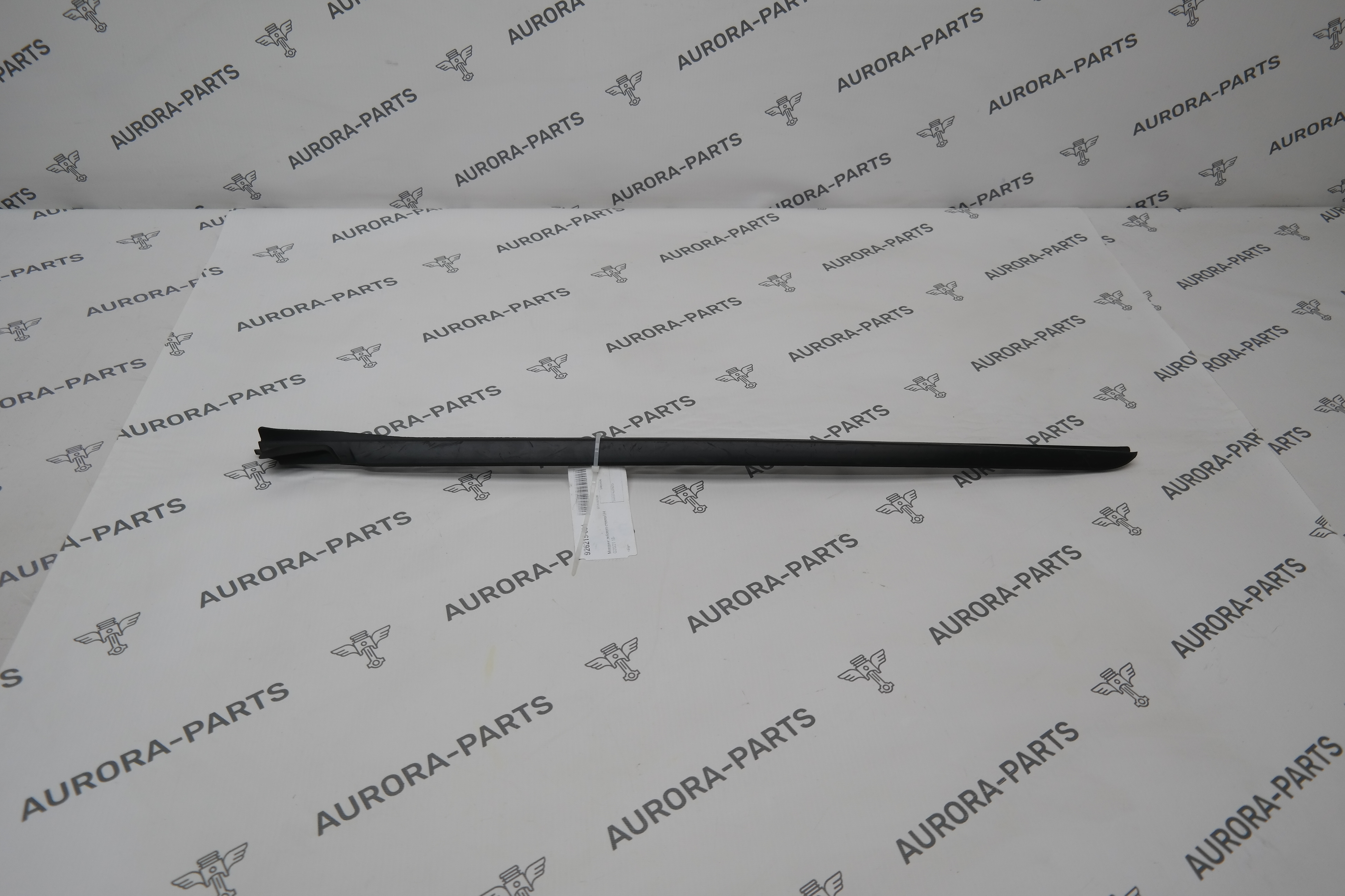 Молдинг лобового стекла LH BMW 3-Series