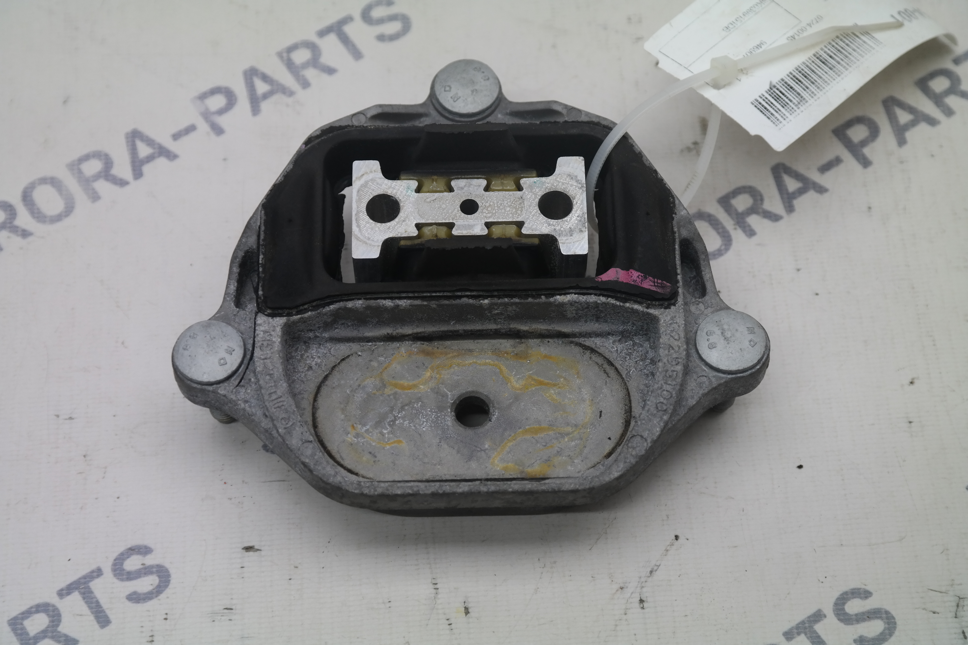 Подушка АКПП Audi A6 