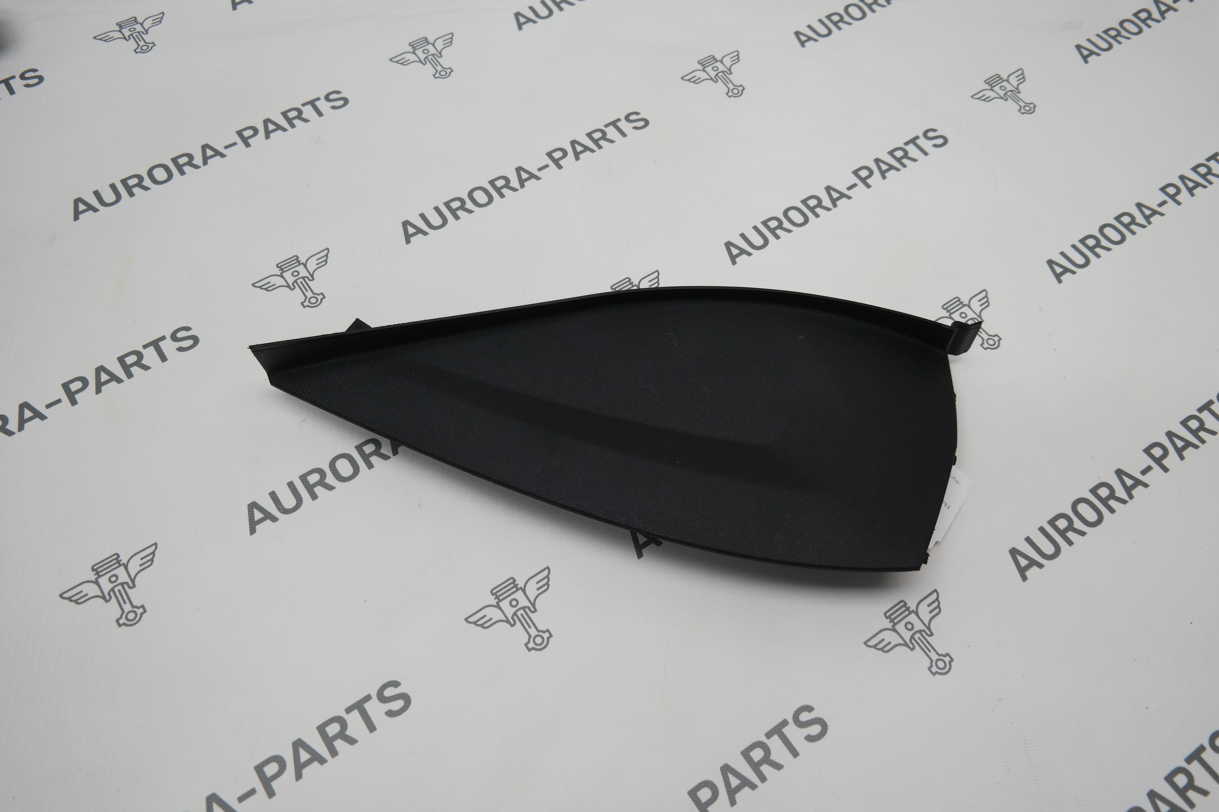 Накладка торпеды LH BMW 3-Series