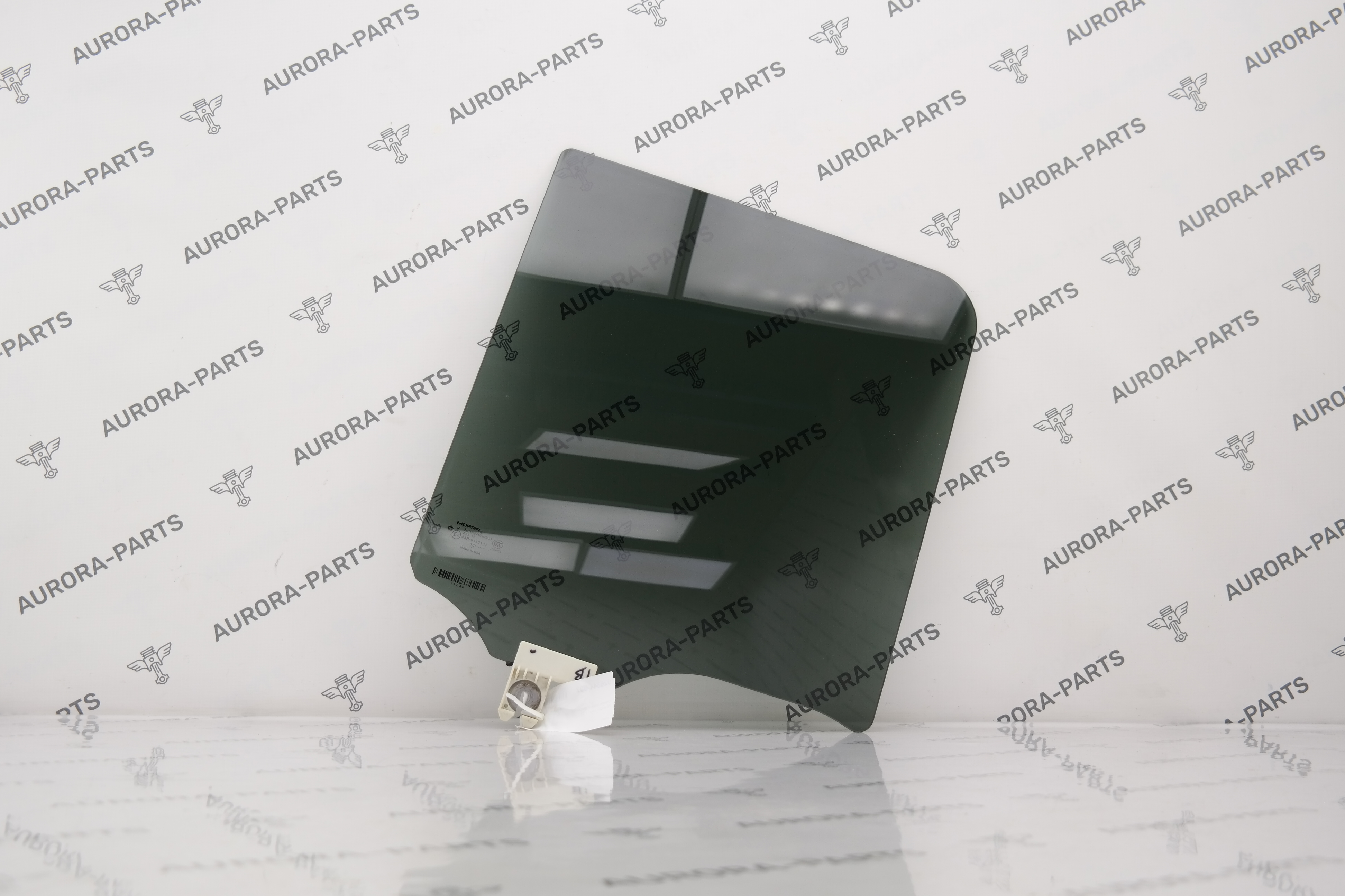 Стекло задней двери RH Jeep Wrangler