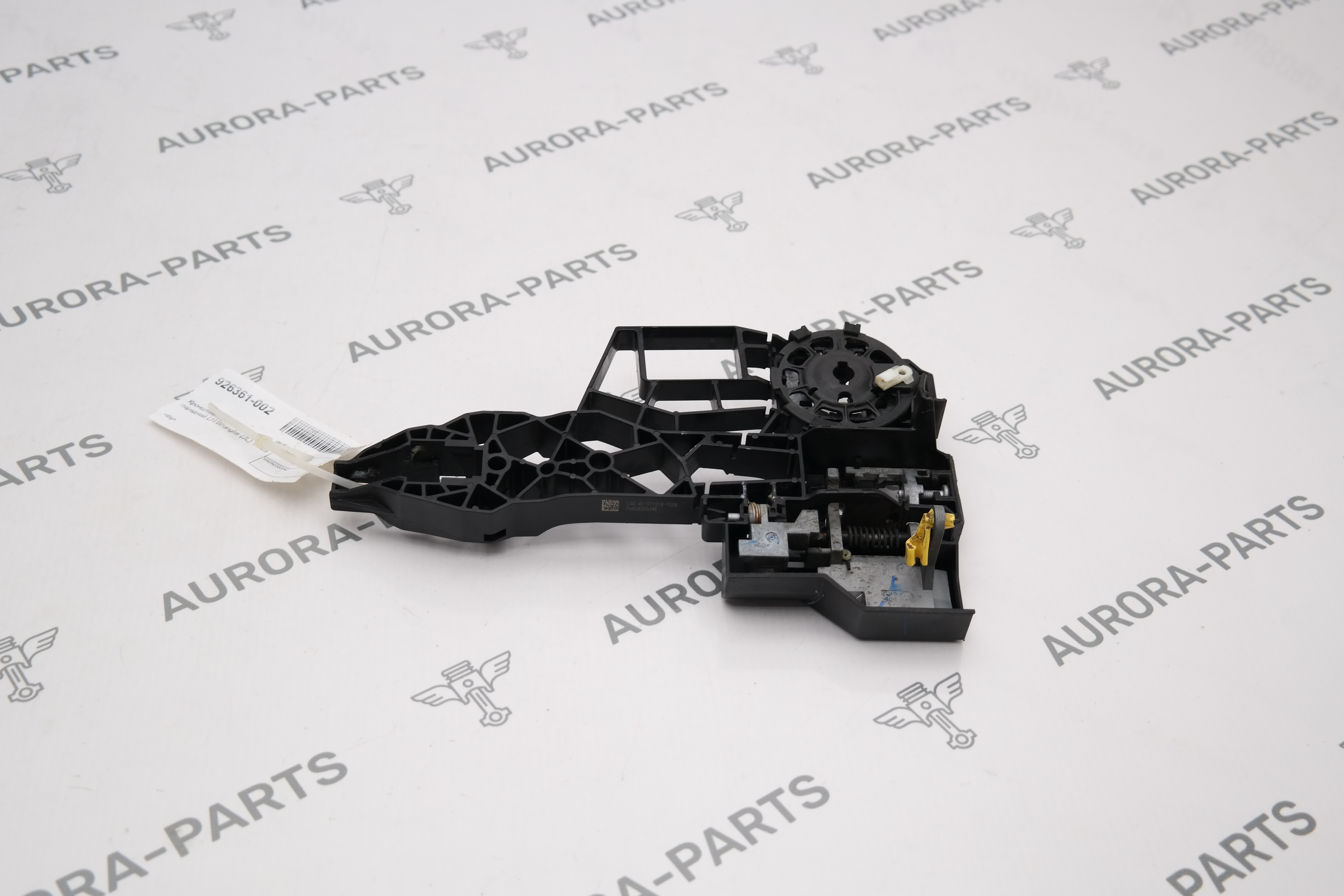 Кронштейн ручки двери передней LH Jeep Wrangler