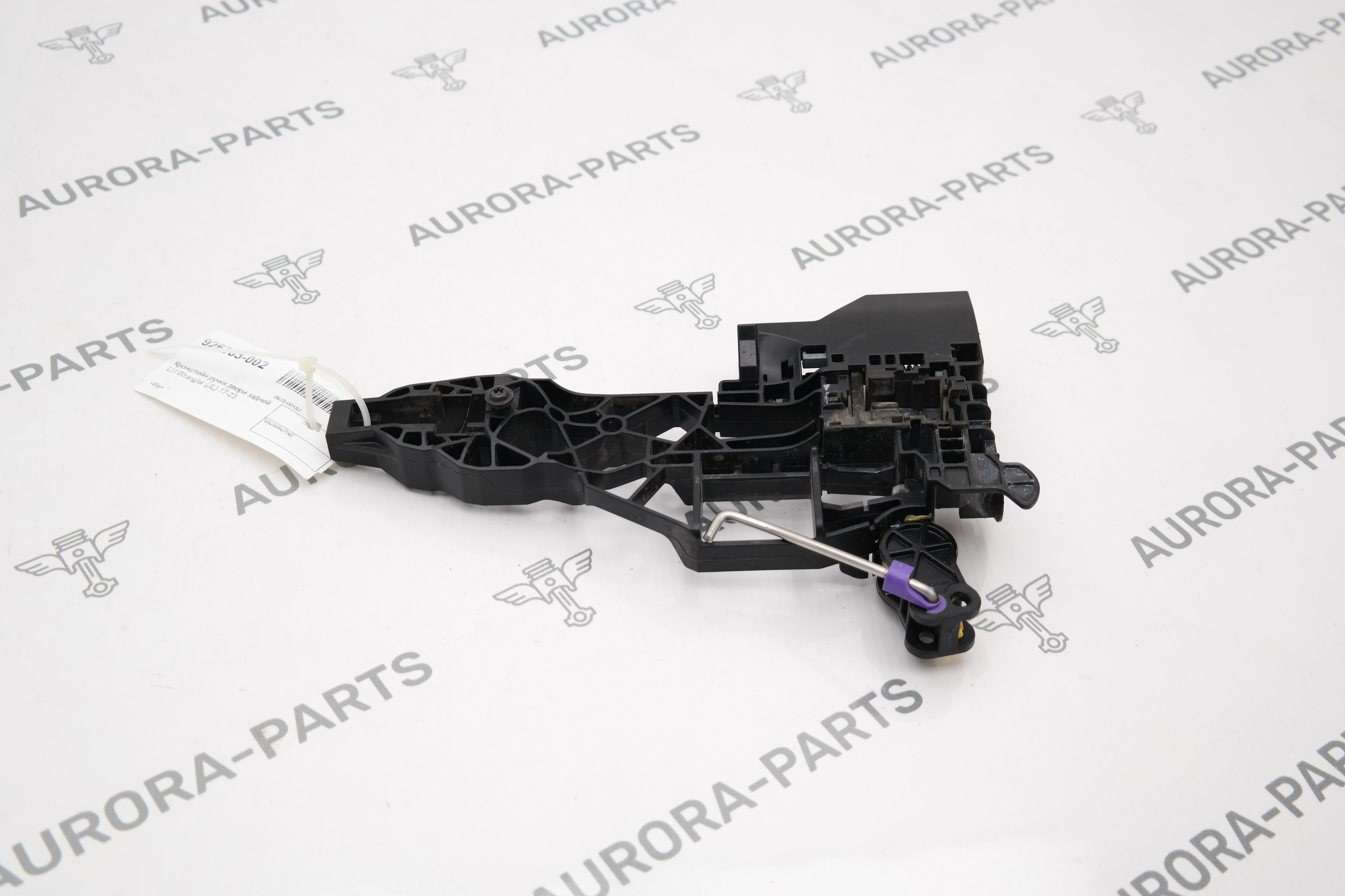 Кронштейн ручки двери задней LH Jeep Wrangler