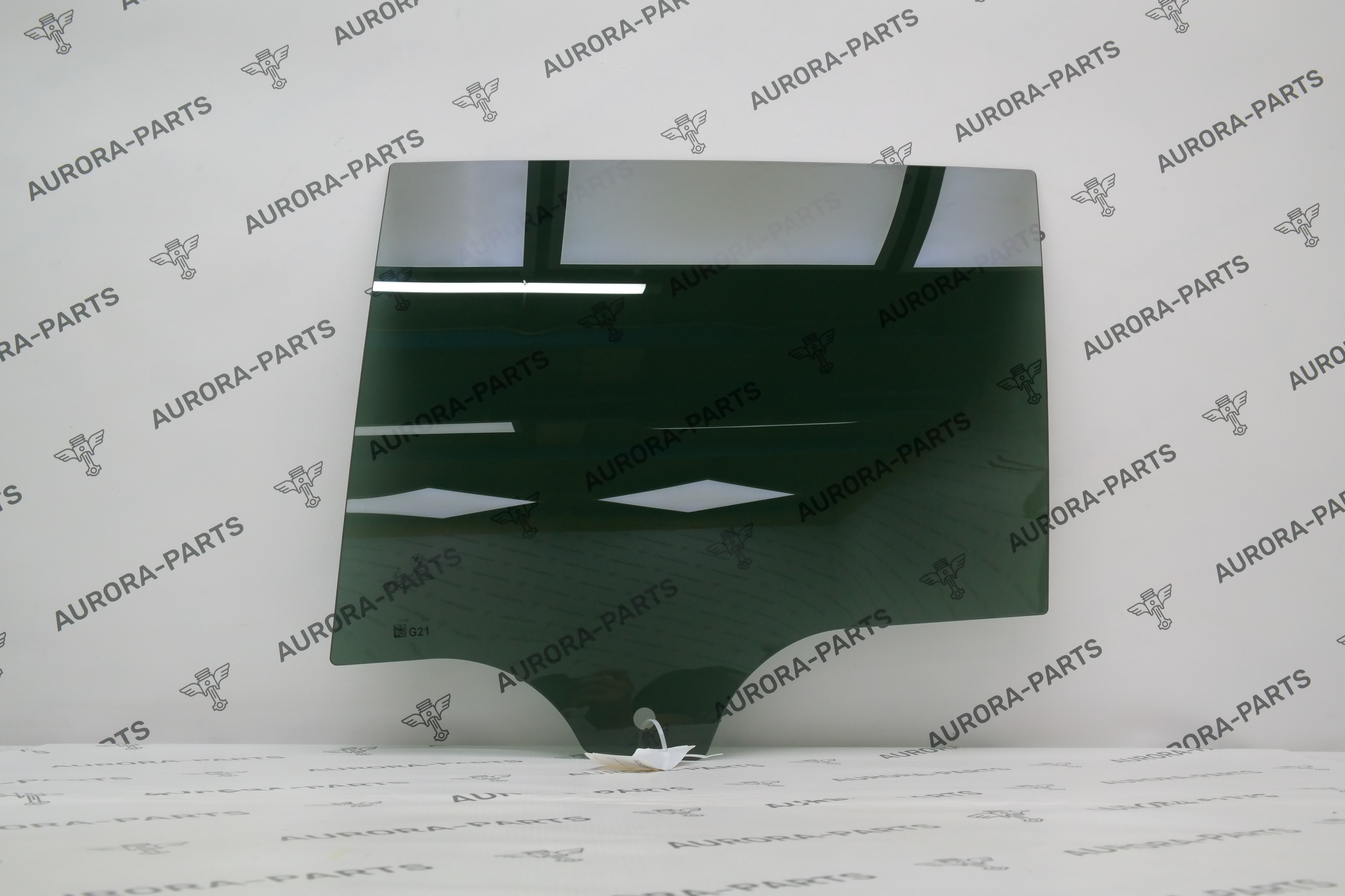 Стекло двери задней LH BMW 3-Series