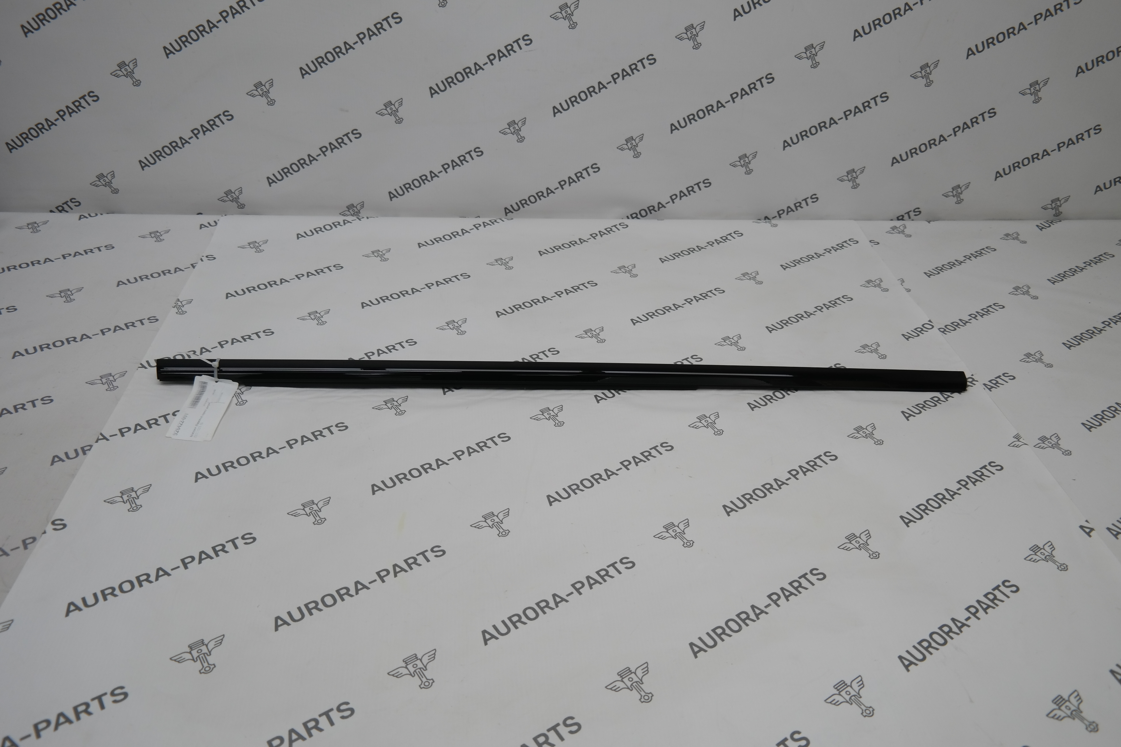 Молдинг (бархотка) задней двери RH BMW 3-Series